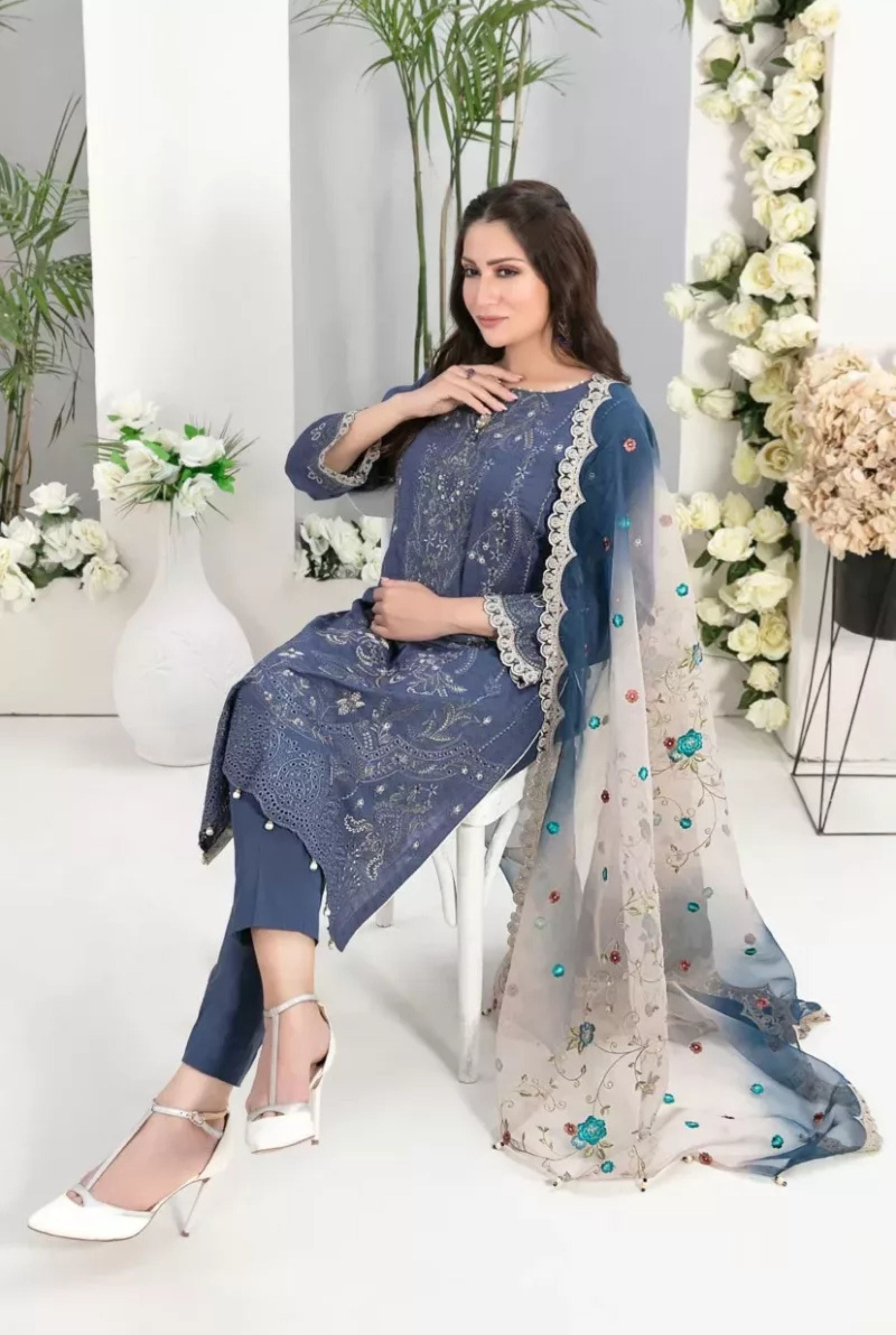 Tawakkal Adina | D-9193