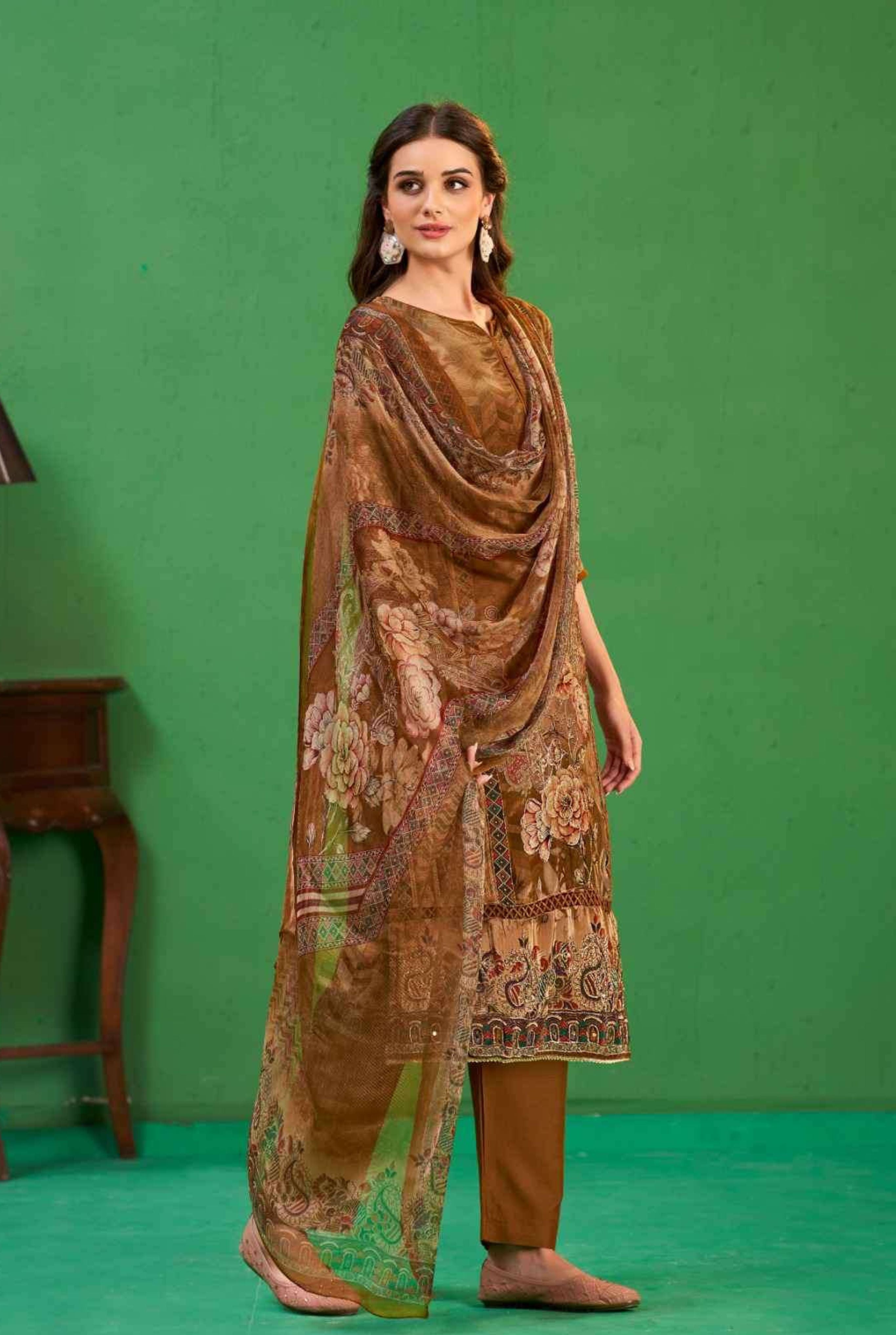 Gulrez Printed Crepe Silk Ensemble | 1003