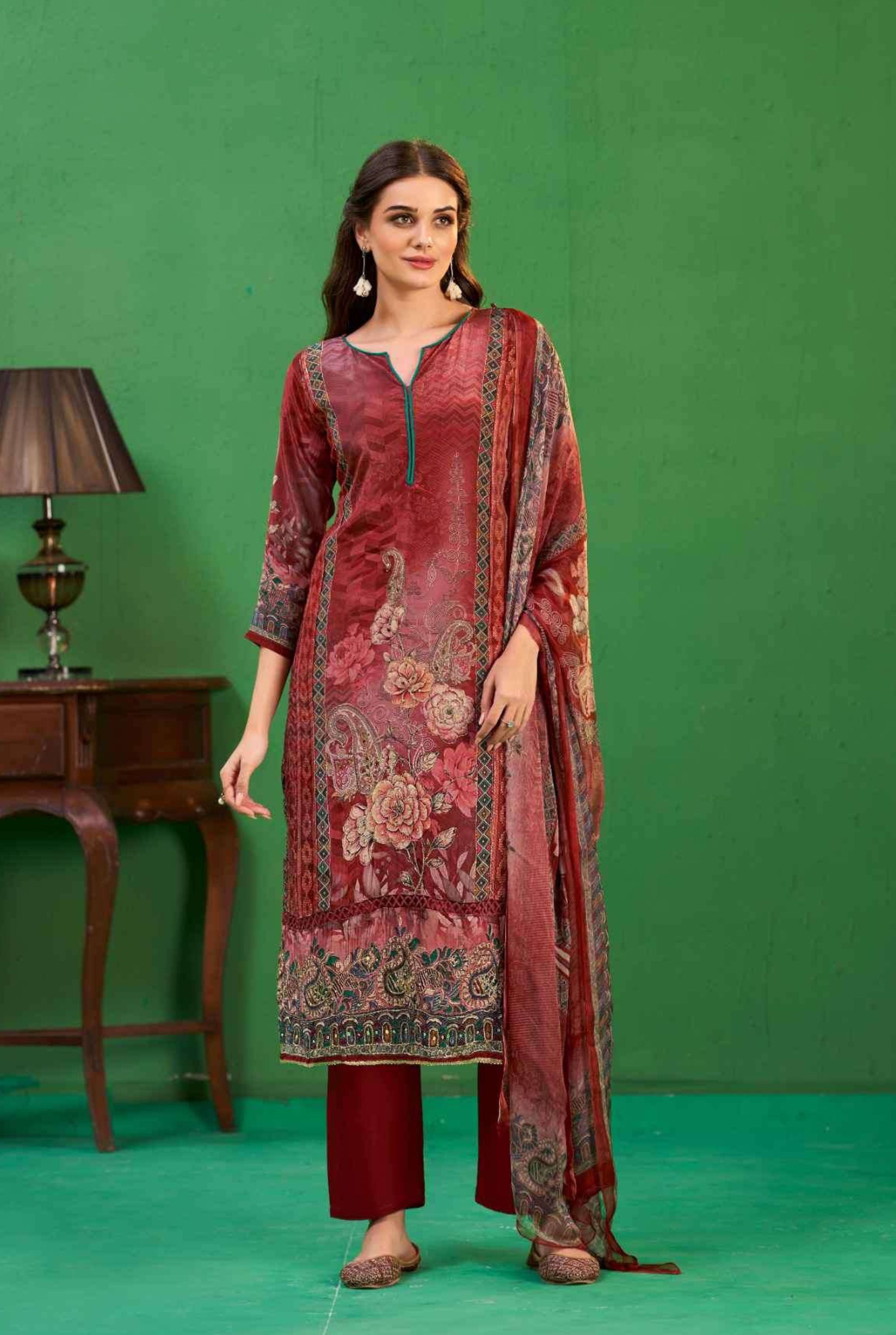 Gulrez Printed Crepe Silk Ensemble | 1004