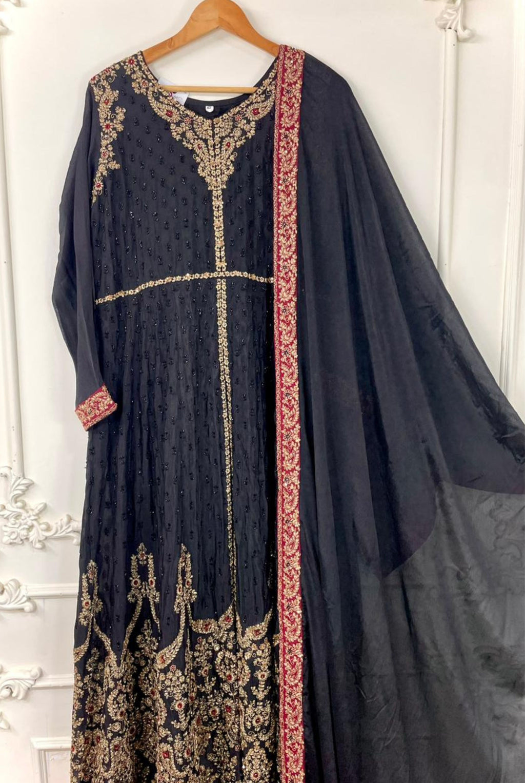 𝗟𝘂𝘅𝘂𝗿𝘆 𝗘𝗺𝗯𝗿𝗼𝗶𝗱𝗲𝗿𝗲𝗱 𝗦𝘂𝗶𝘁 𝗦𝗲𝘁 | 𝟭𝟭𝟬𝟯