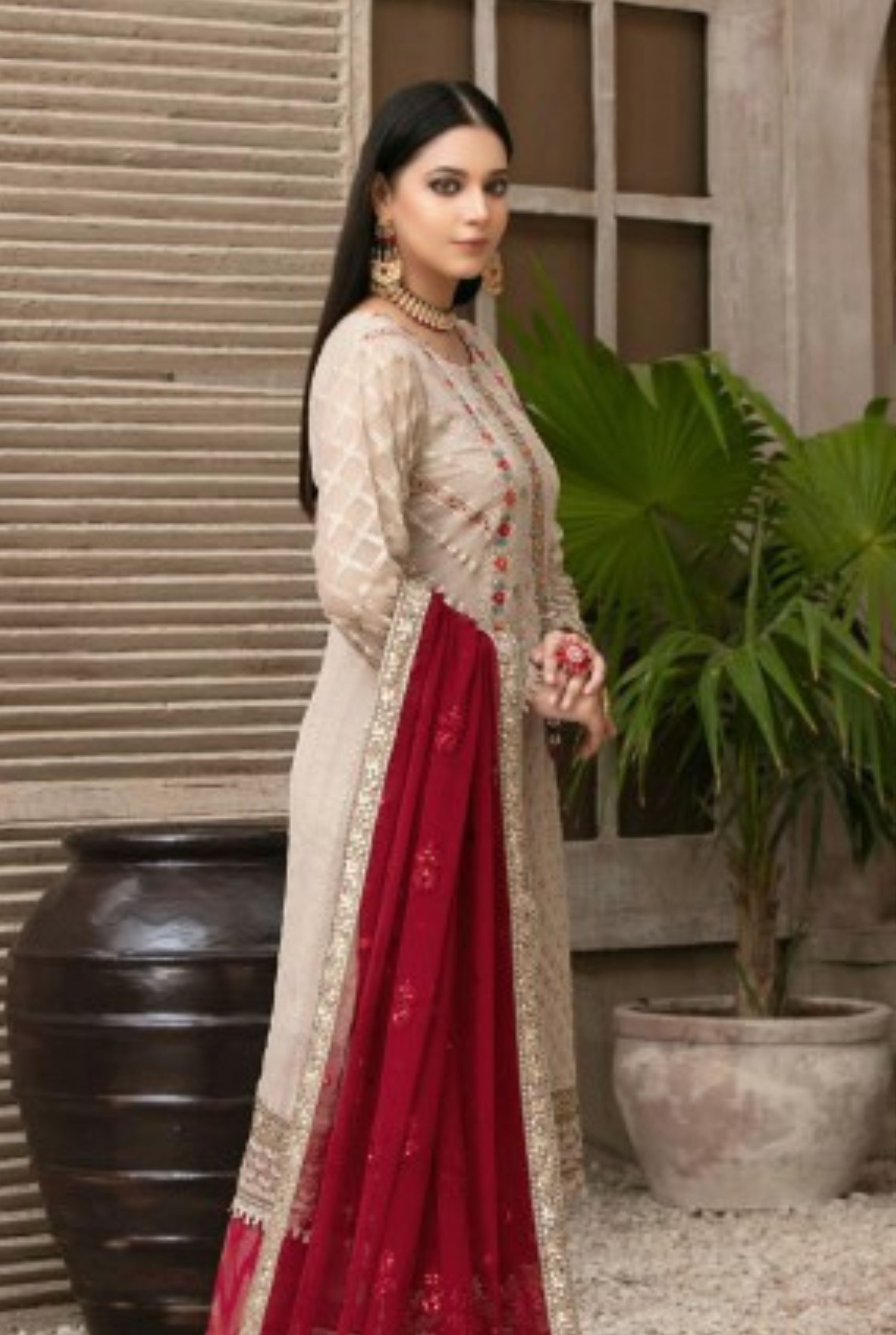 𝗧𝗿𝗮𝗱𝗶𝘁𝗶𝗼𝗻𝗮𝗹 𝗟𝘂𝘅𝘂𝗿𝘆 𝗦𝘂𝗶𝘁 | 𝗗-𝗜𝟴𝟴𝟲