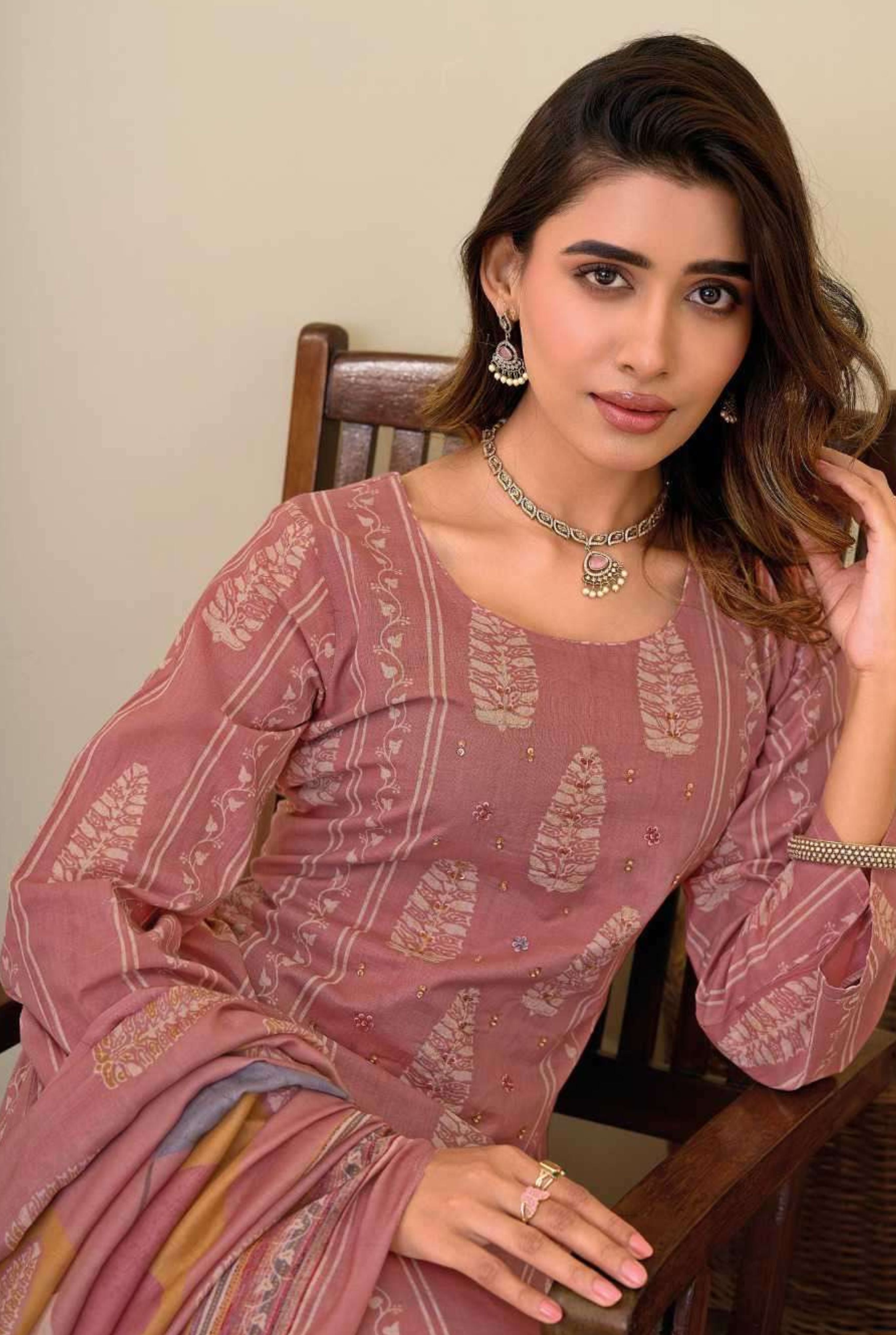 𝗚𝗿𝗮𝗰𝗲𝗳𝘂𝗹 𝗠𝘂𝘀𝗹𝗶𝗻 𝗘𝗱𝗶𝘁𝗶𝗼𝗻 | 𝟭𝟬𝟬𝟭