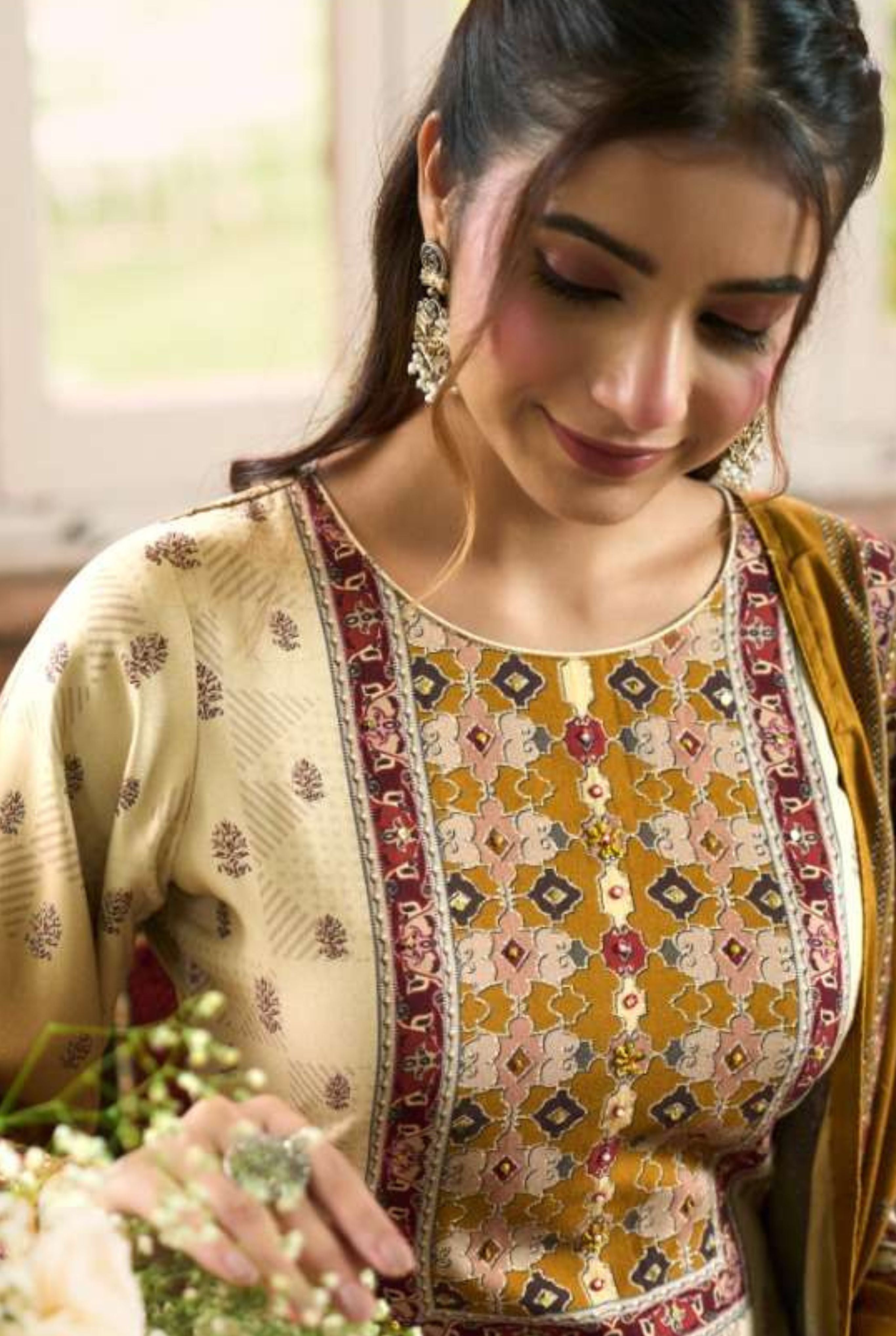 𝗚𝗿𝗮𝗰𝗲𝗳𝘂𝗹 𝗣𝗮𝘀𝗵𝗺𝗶𝗻𝗮 𝗖𝗼𝗹𝗹𝗲𝗰𝘁𝗶𝗼𝗻 | 𝟵𝟵𝟬𝟯