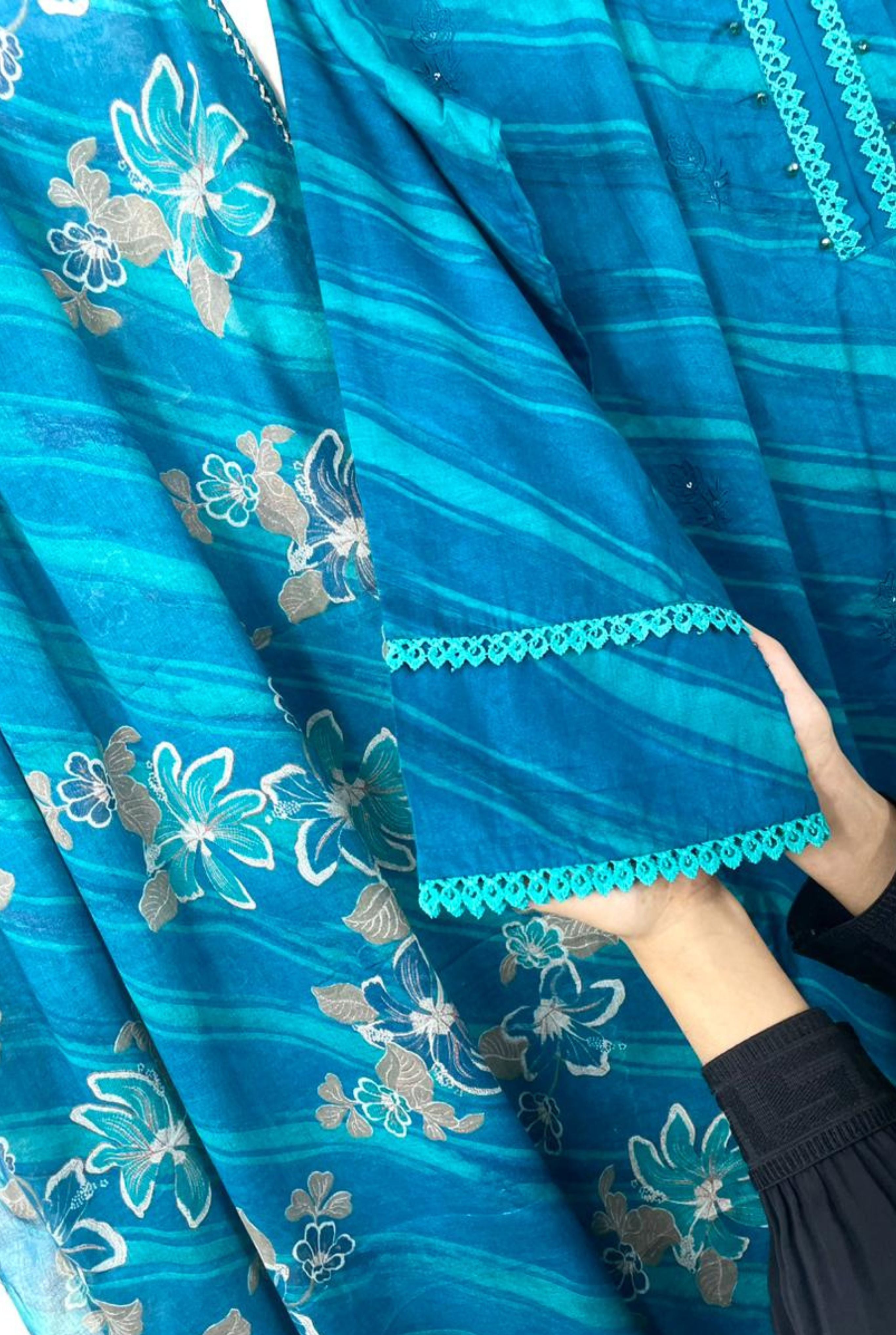 𝗧𝗶𝗺𝗲𝗹𝗲𝘀𝘀 𝗙𝗹𝗼𝗿𝗮𝗹 𝗘𝗻𝘀𝗲𝗺𝗯𝗹𝗲 | 𝟵𝟱𝟬𝟭