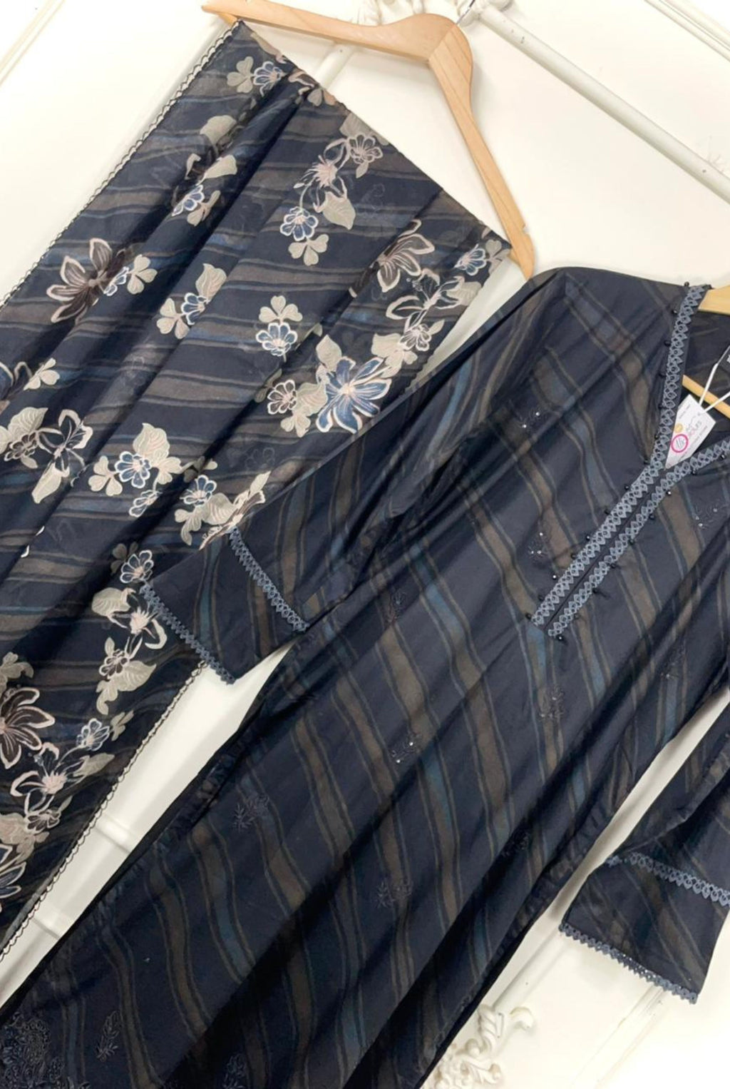 𝗧𝗶𝗺𝗲𝗹𝗲𝘀𝘀 𝗙𝗹𝗼𝗿𝗮𝗹 𝗘𝗻𝘀𝗲𝗺𝗯𝗹𝗲 | 𝟵𝟱𝟬𝟮