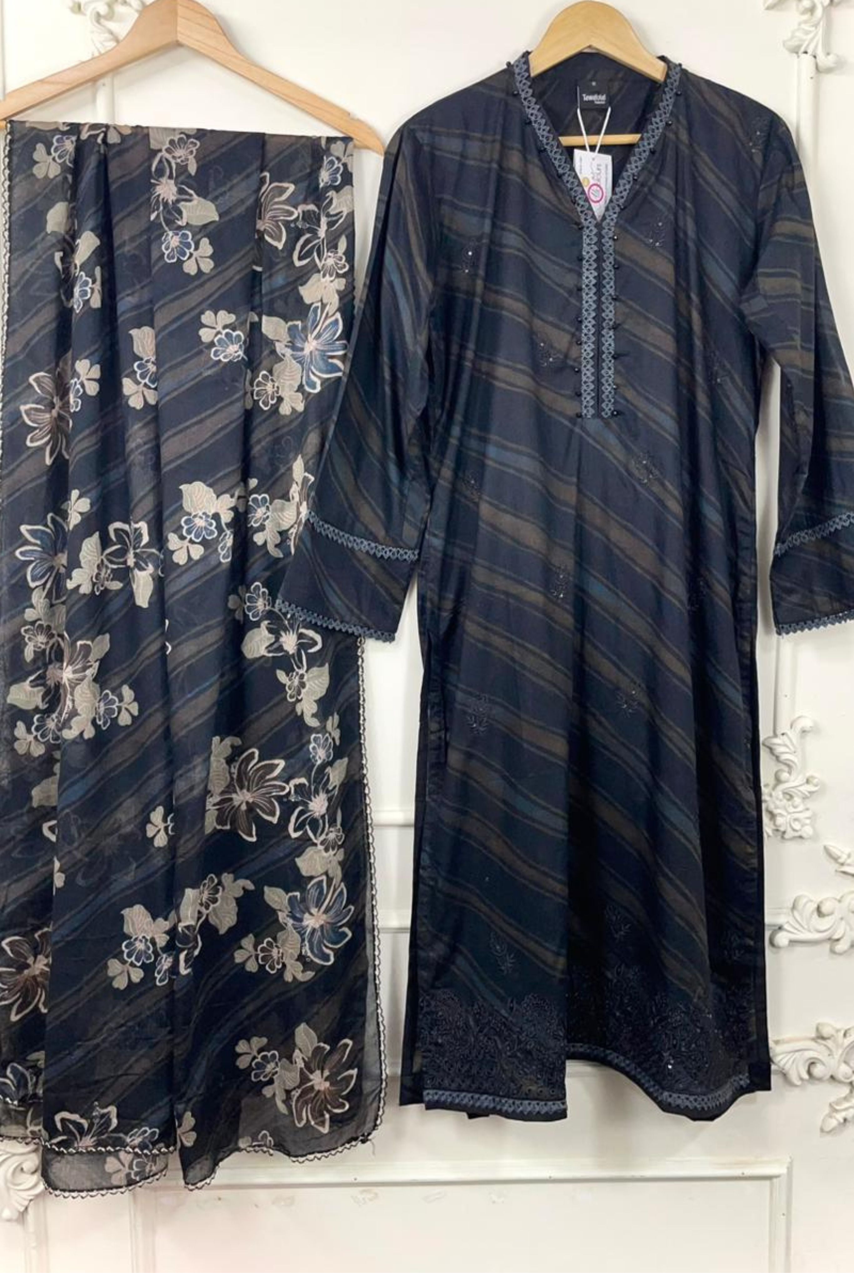 𝗧𝗶𝗺𝗲𝗹𝗲𝘀𝘀 𝗙𝗹𝗼𝗿𝗮𝗹 𝗘𝗻𝘀𝗲𝗺𝗯𝗹𝗲 | 𝟵𝟱𝟬𝟮