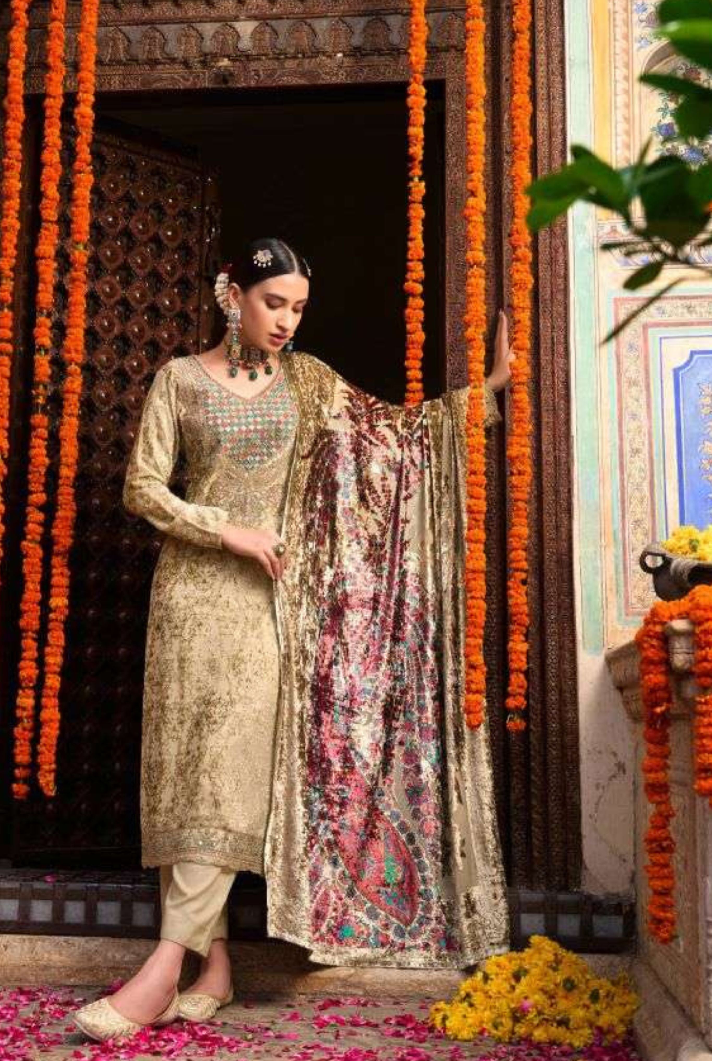 𝗩𝗲𝗹𝘃𝗲𝘁 𝗧𝗿𝗮𝗱𝗶𝘁𝗶𝗼𝗻𝗮𝗹 𝘀𝗲𝘁 | 𝟮𝟮𝟬𝟰