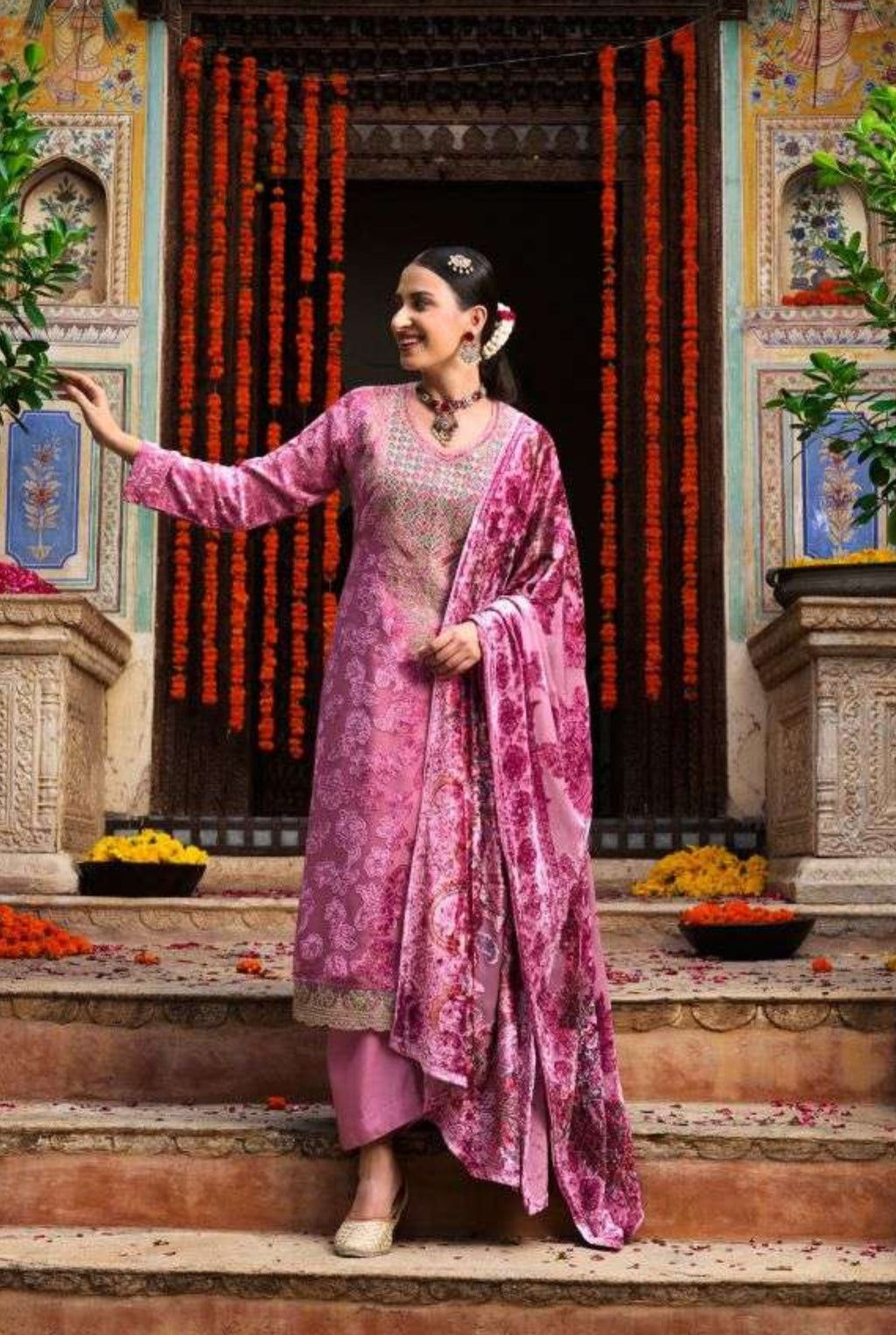 𝗩𝗲𝗹𝘃𝗲𝘁 𝗧𝗿𝗮𝗱𝗶𝘁𝗶𝗼𝗻𝗮𝗹 𝗦𝗲𝘁 | 𝟮𝟮𝟬𝟮