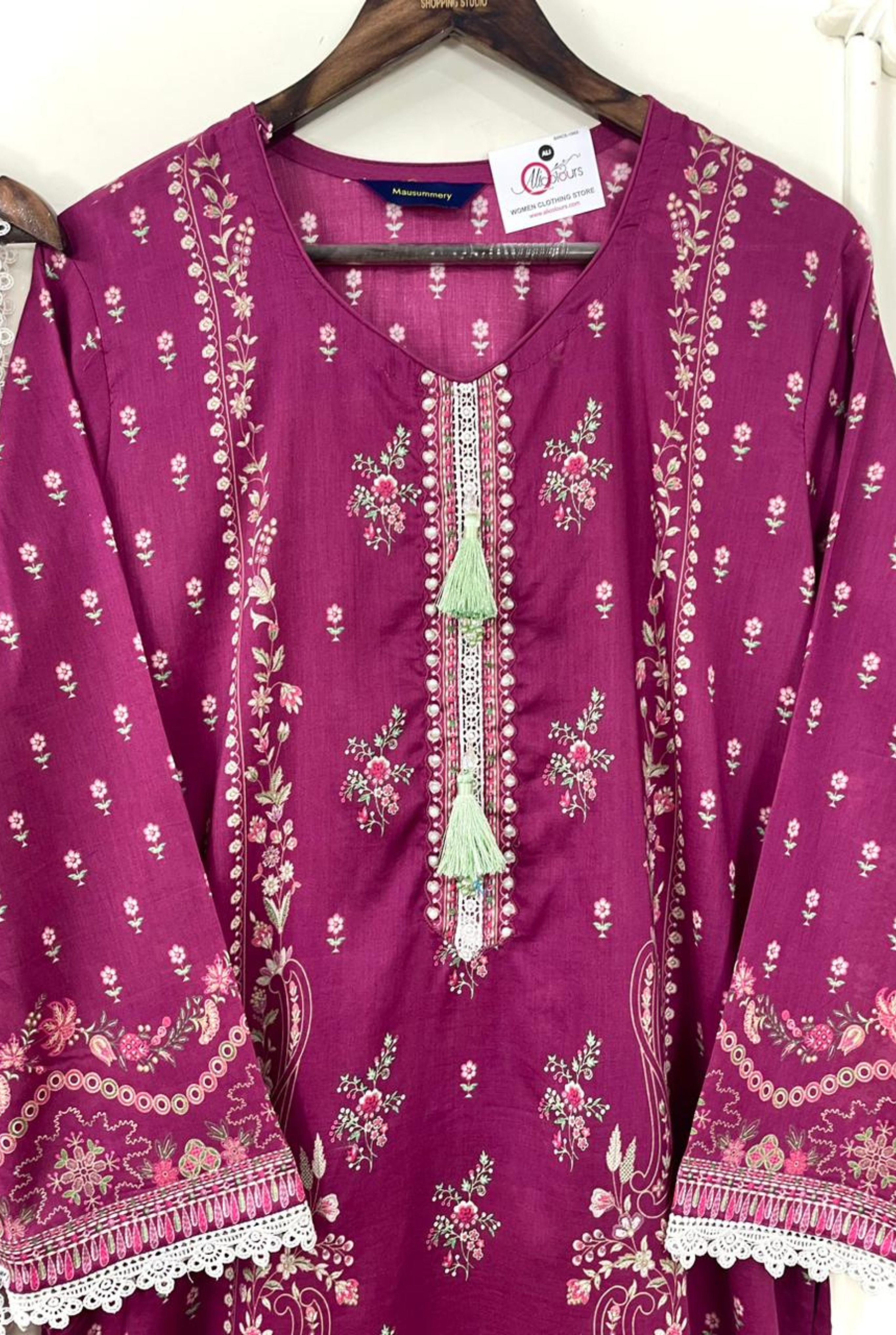 𝗖𝗹𝗮𝘀𝘀𝗶𝗰 𝗙𝗹𝗼𝗿𝗮𝗹 𝗘𝗱𝗶𝘁𝗶𝗼𝗻 | 𝟭𝟮𝟬𝟮