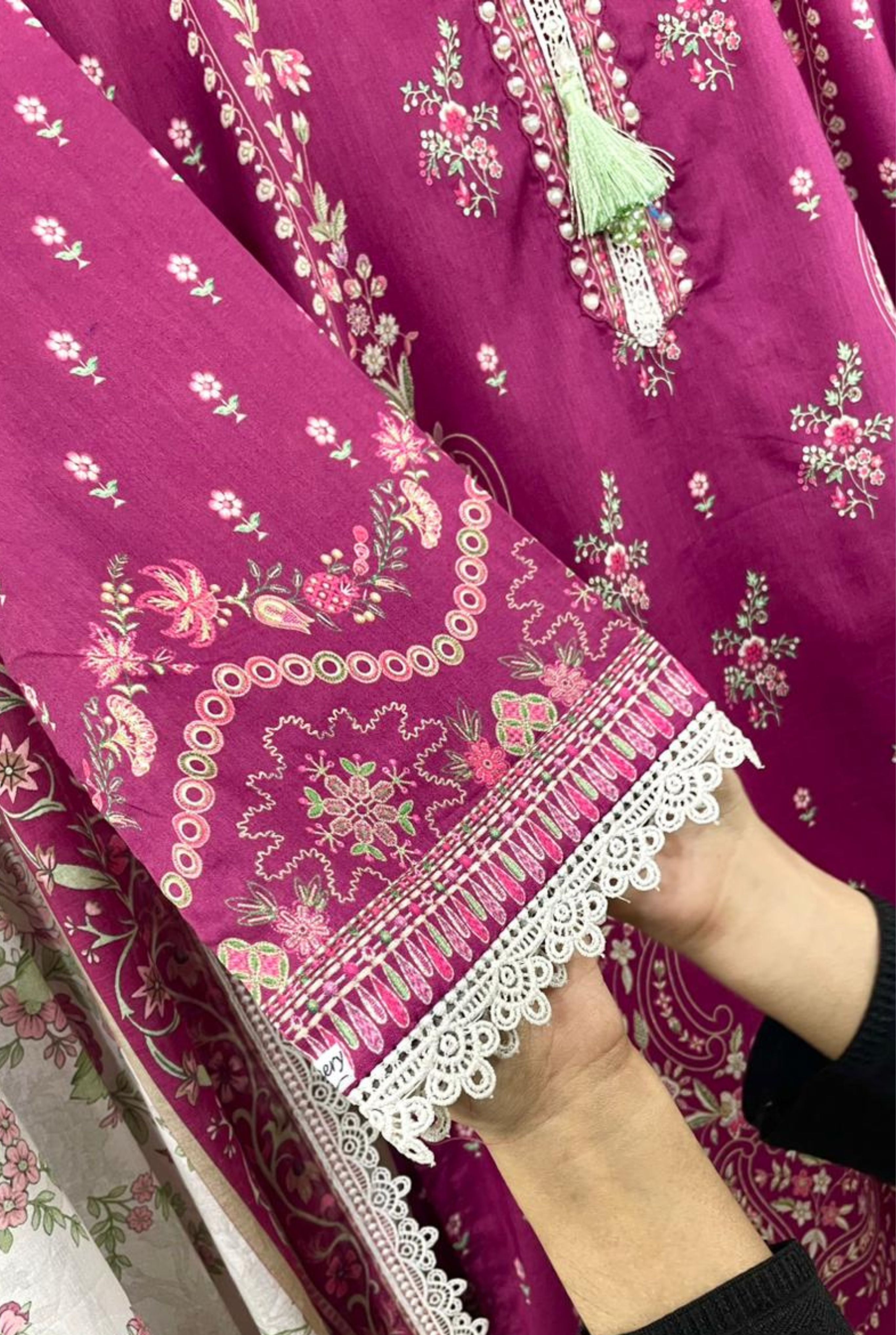 𝗖𝗹𝗮𝘀𝘀𝗶𝗰 𝗙𝗹𝗼𝗿𝗮𝗹 𝗘𝗱𝗶𝘁𝗶𝗼𝗻 | 𝟭𝟮𝟬𝟮