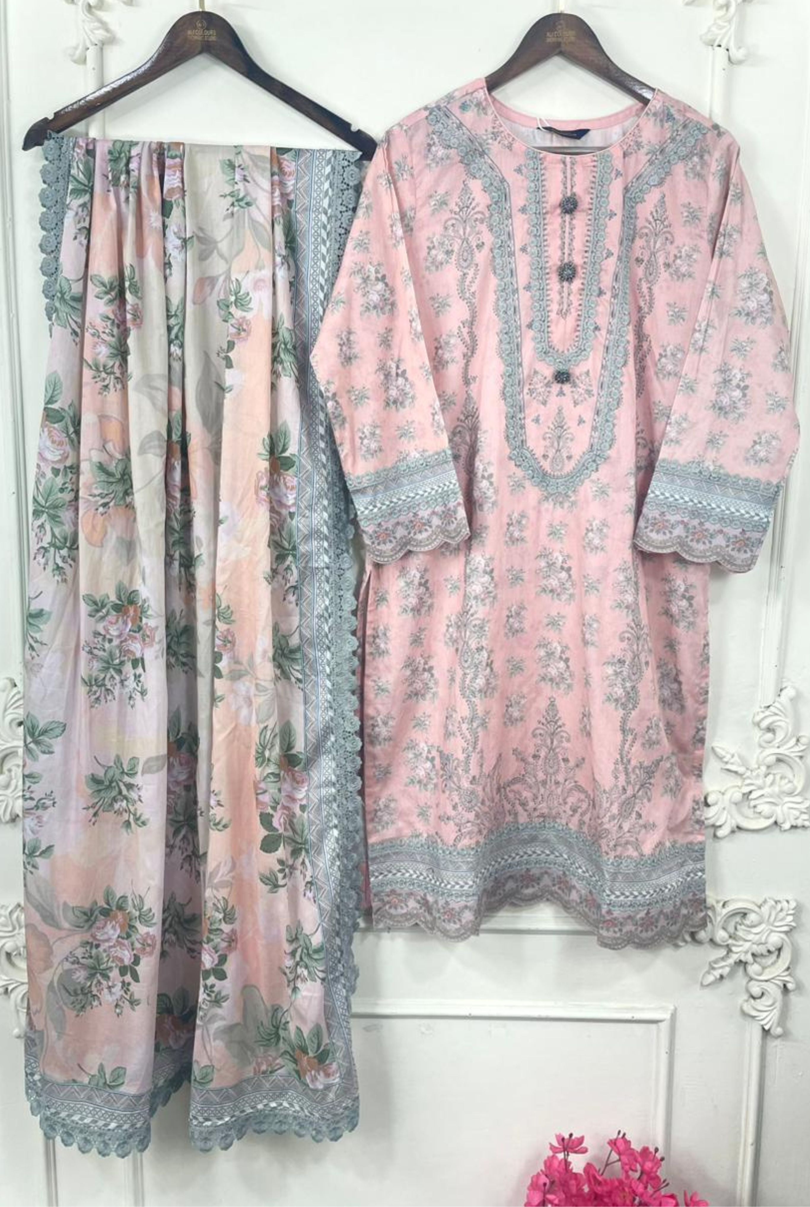 𝗖𝗹𝗮𝘀𝘀𝗶𝗰 𝗙𝗹𝗼𝗿𝗮𝗹 𝗘𝗱𝗶𝘁𝗶𝗼𝗻 | 𝟭𝟮𝟬𝟯