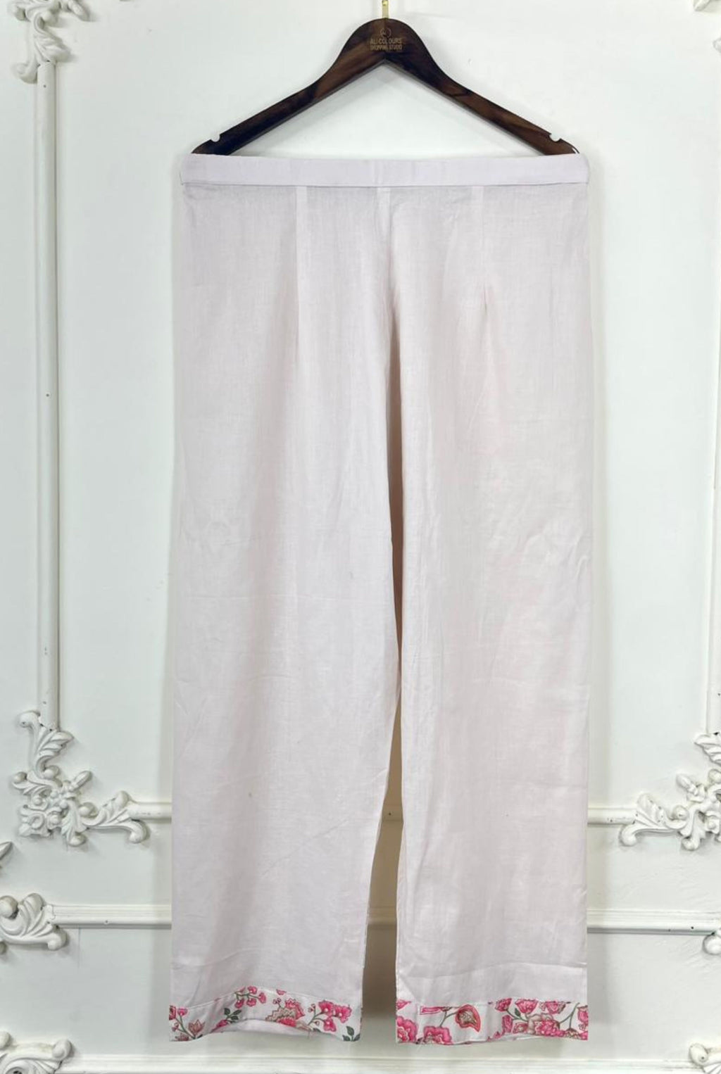 𝗖𝗹𝗮𝘀𝘀𝗶𝗰 𝗙𝗹𝗼𝗿𝗮𝗹 𝗘𝗱𝗶𝘁𝗶𝗼𝗻 | 𝟭𝟮𝟬𝟱