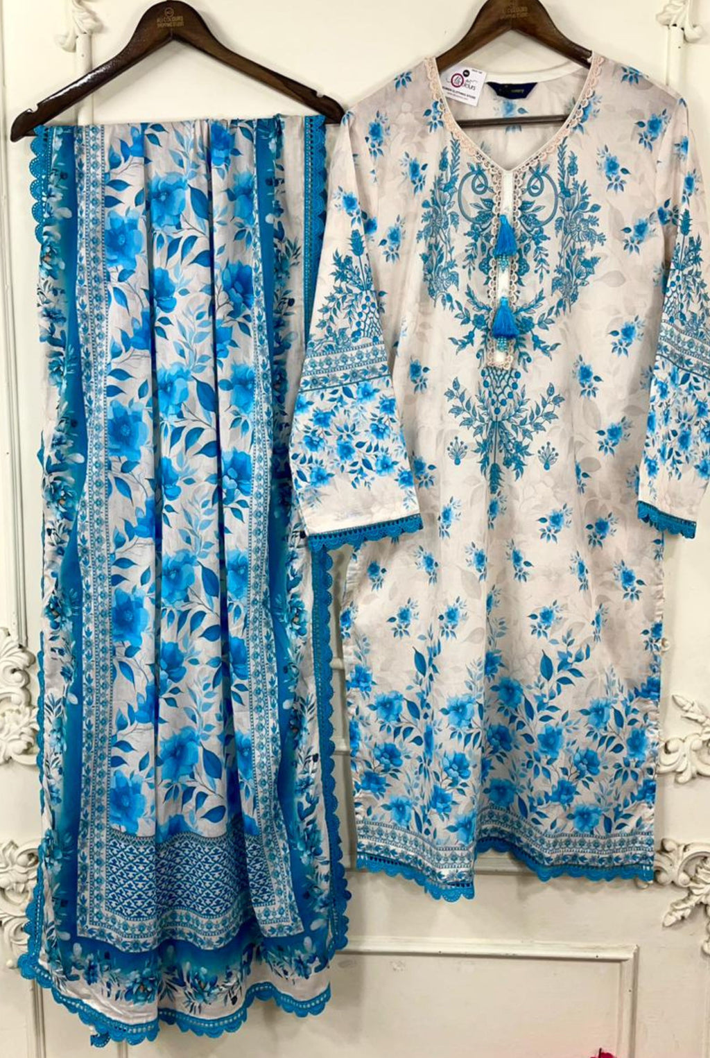 𝗖𝗹𝗮𝘀𝘀𝗶𝗰 𝗙𝗹𝗼𝗿𝗮𝗹 𝗘𝗱𝗶𝘁𝗶𝗼𝗻 | 𝟭𝟮𝟬𝟲