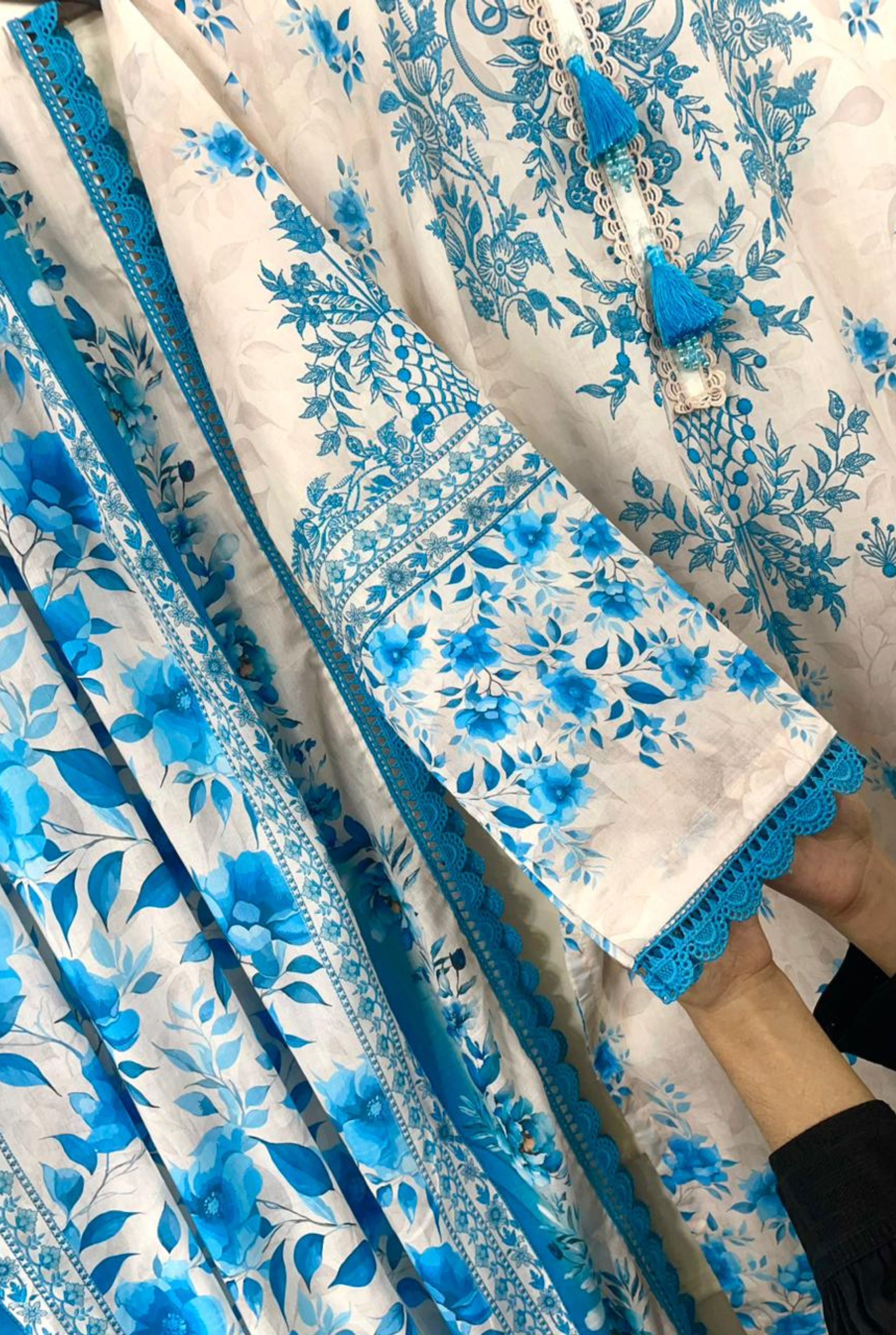 𝗖𝗹𝗮𝘀𝘀𝗶𝗰 𝗙𝗹𝗼𝗿𝗮𝗹 𝗘𝗱𝗶𝘁𝗶𝗼𝗻 | 𝟭𝟮𝟬𝟲