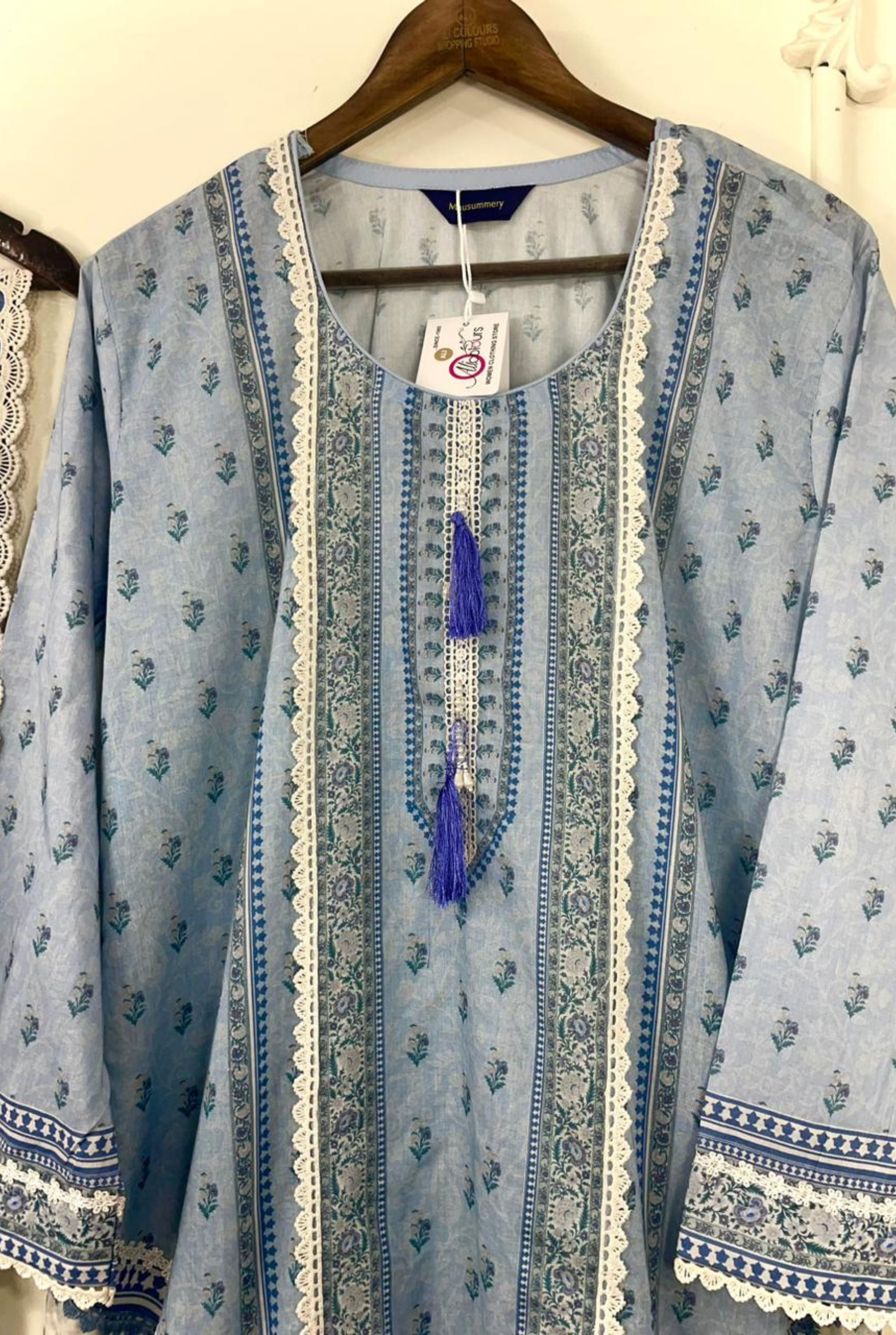 𝗖𝗹𝗮𝘀𝘀𝗶𝗰 𝗙𝗹𝗼𝗿𝗮𝗹 𝗘𝗱𝗶𝘁𝗶𝗼𝗻 | 𝟭𝟮𝟬𝟴