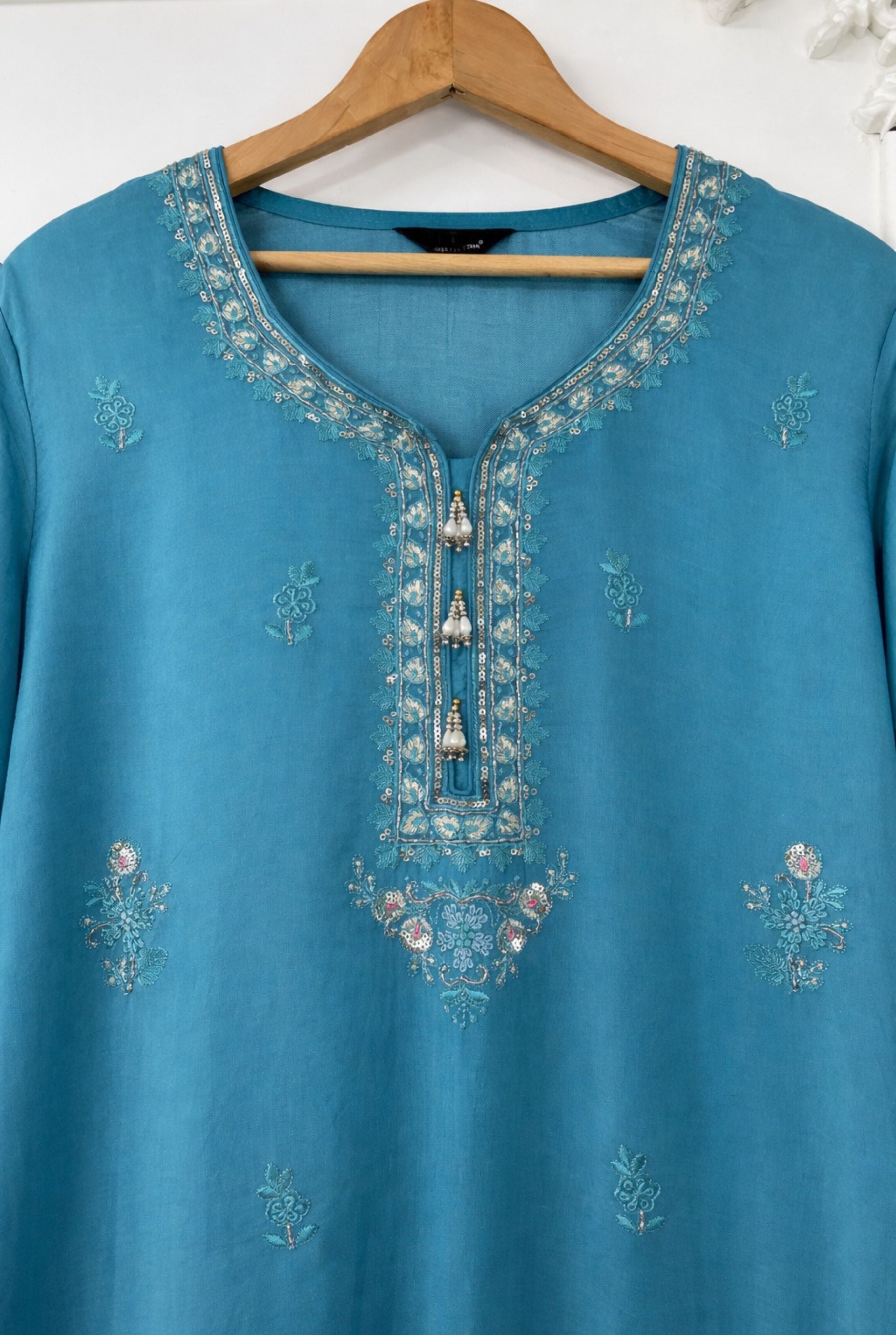 Floral Classic Set by Zainab Chottani | 1001-1002