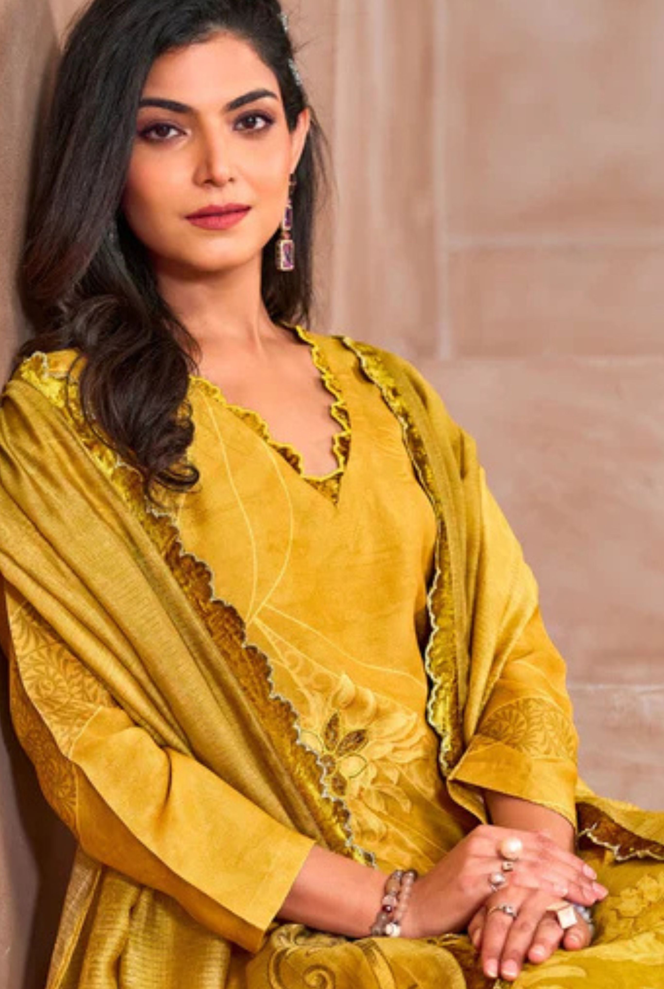 Luxury Embroidered Set | 850