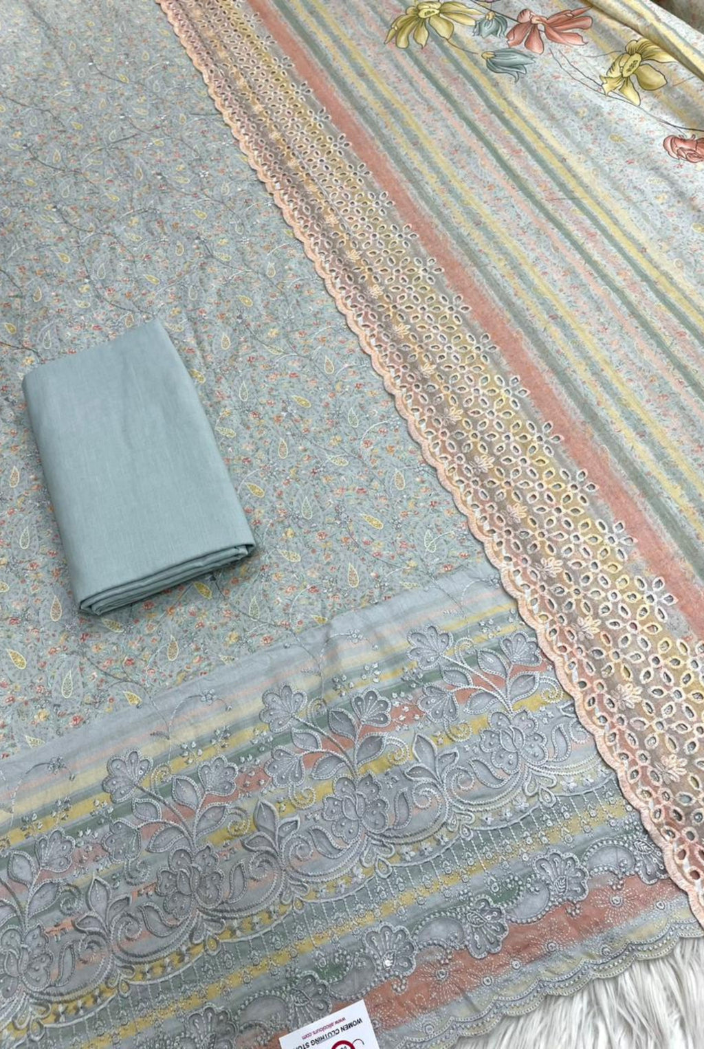 Delicate Cotton Ensemble | 2501