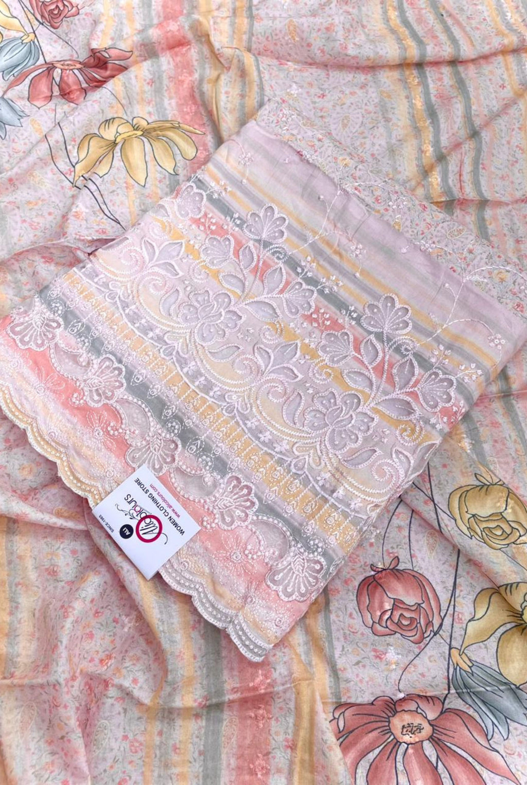 Delicate Cotton Ensemble | 2501