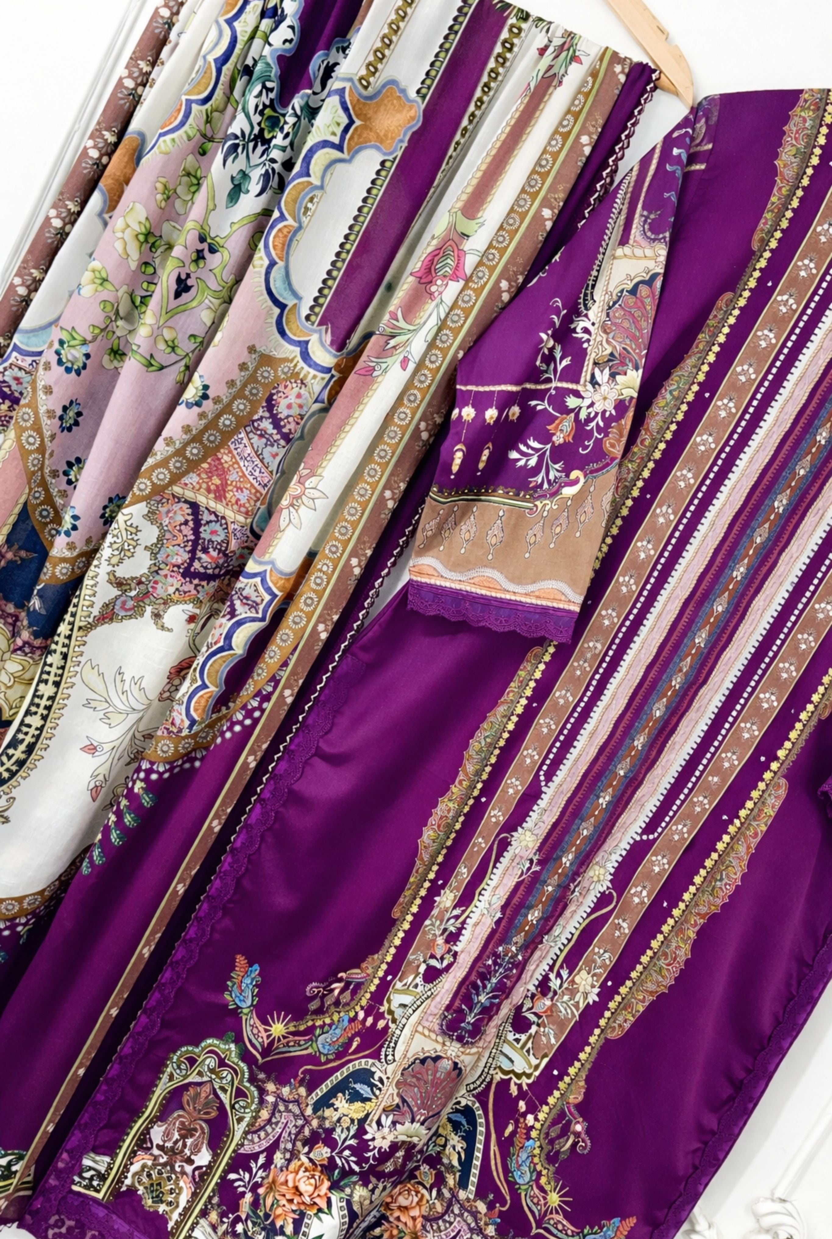 Royal Embellished Printed Suit | 5011