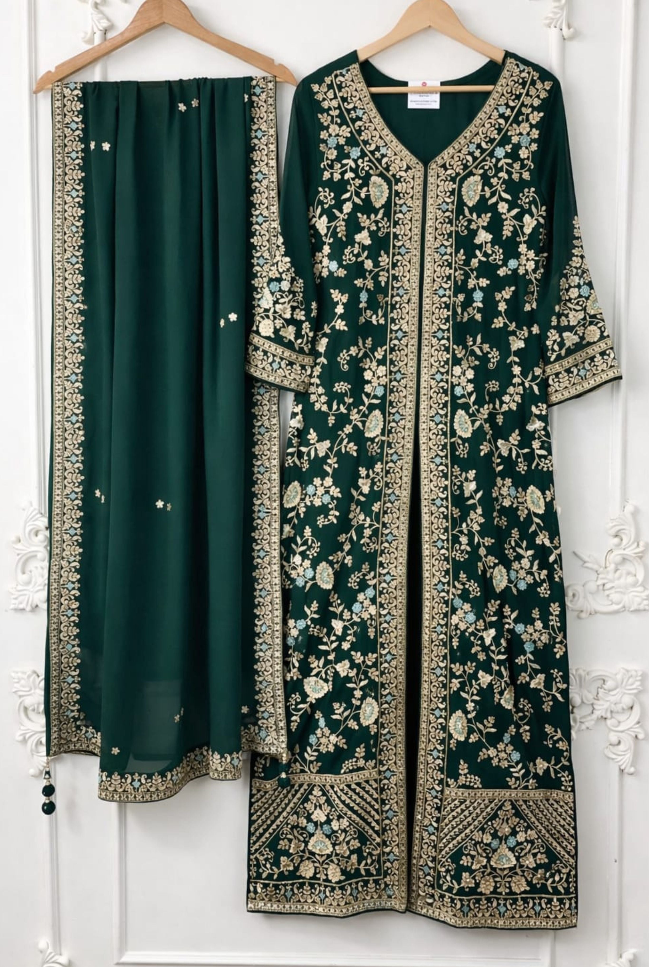 Luxury Embroidered Straight Georgette Gawn | 801