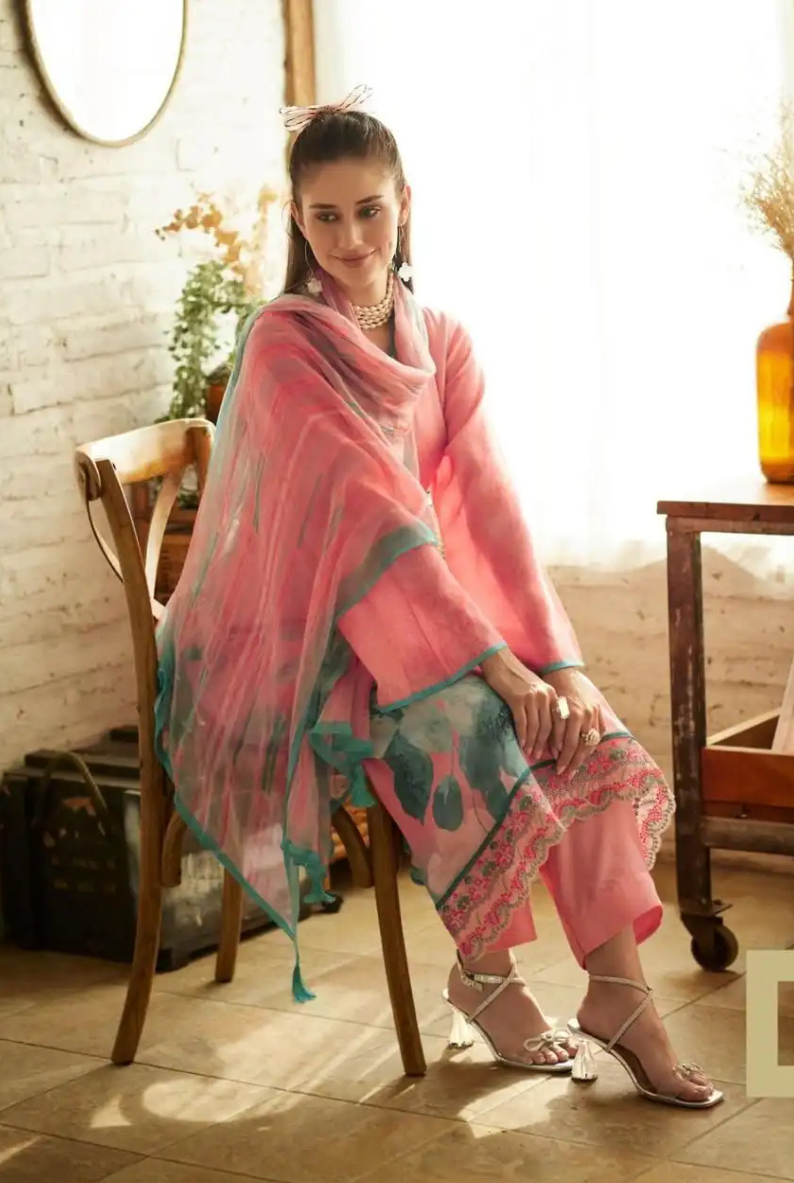 VANYA | 12027 - 12032