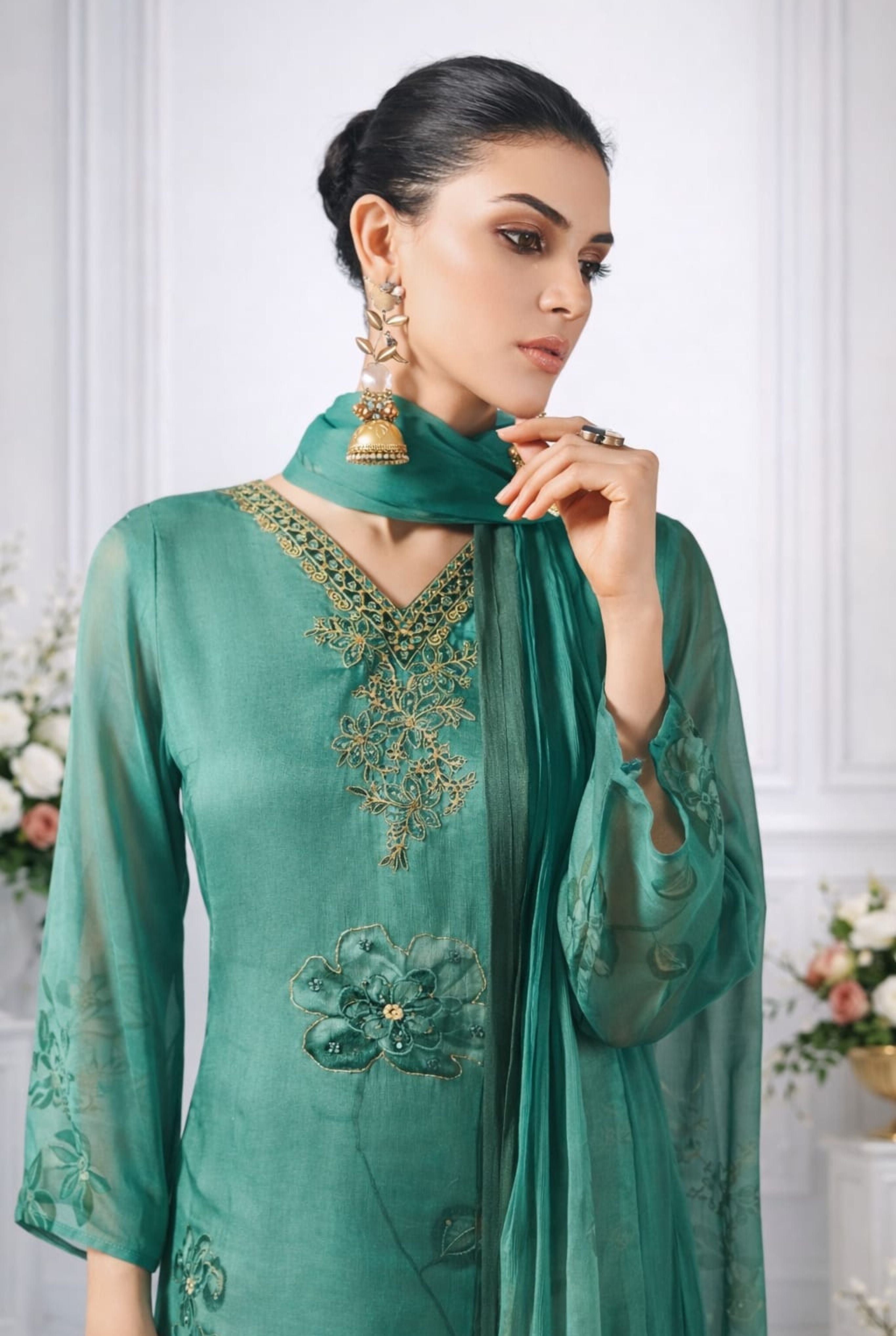 Noor | 1001-1004