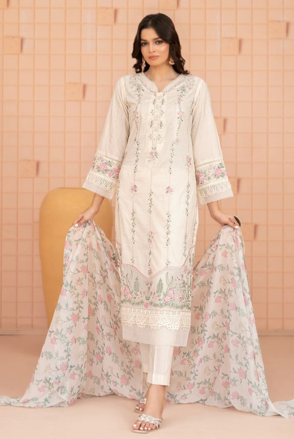 𝗘𝗺𝗯𝗿𝗼𝗶𝗱𝗲𝗿𝗲𝗱 𝗟𝗮𝘄𝗻 𝗣𝗲𝗿𝗳𝗲𝗰𝘁𝗶𝗼𝗻 𝗗-𝟮𝟬𝟰𝟴