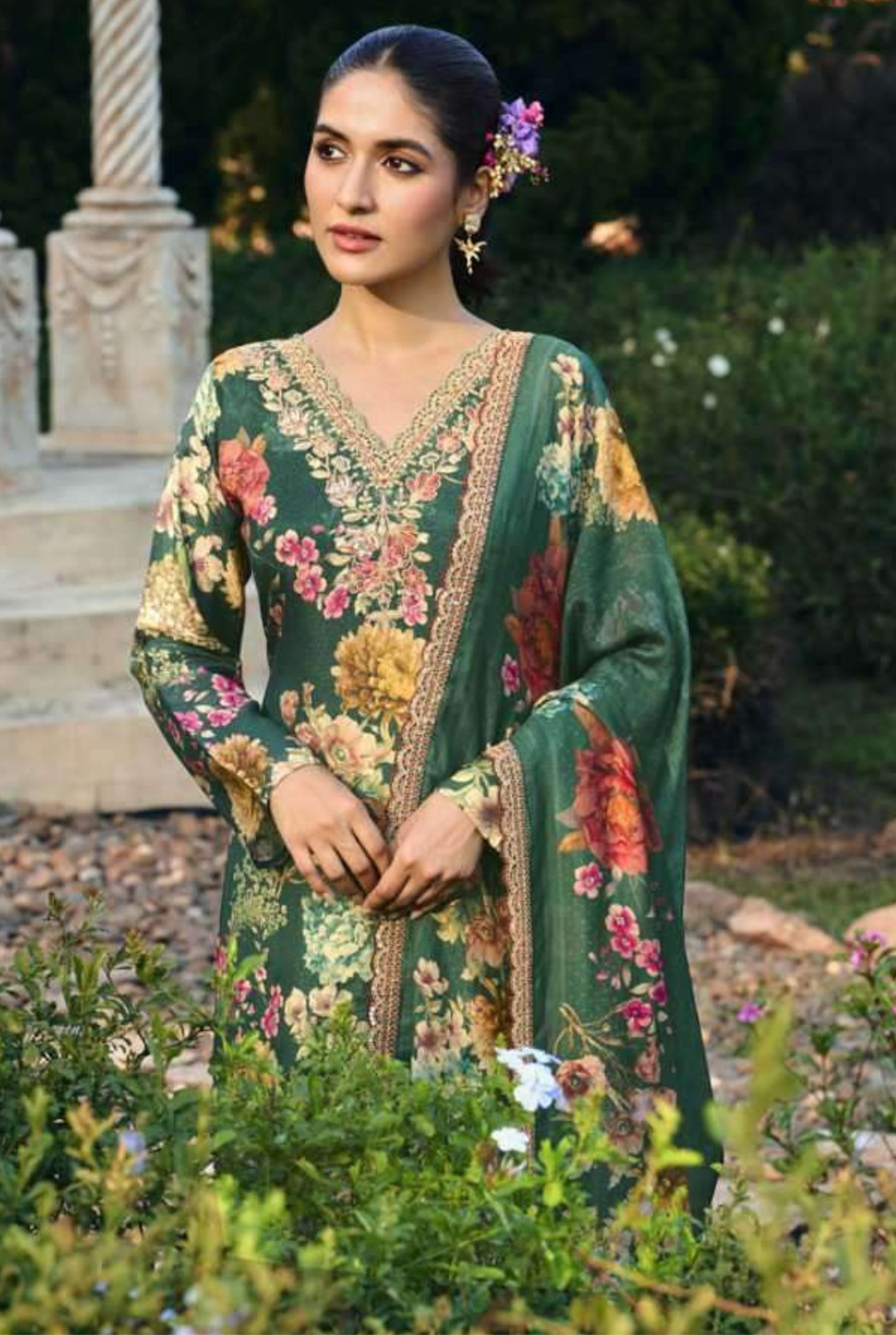 LA ROSE | 3701 - 3704