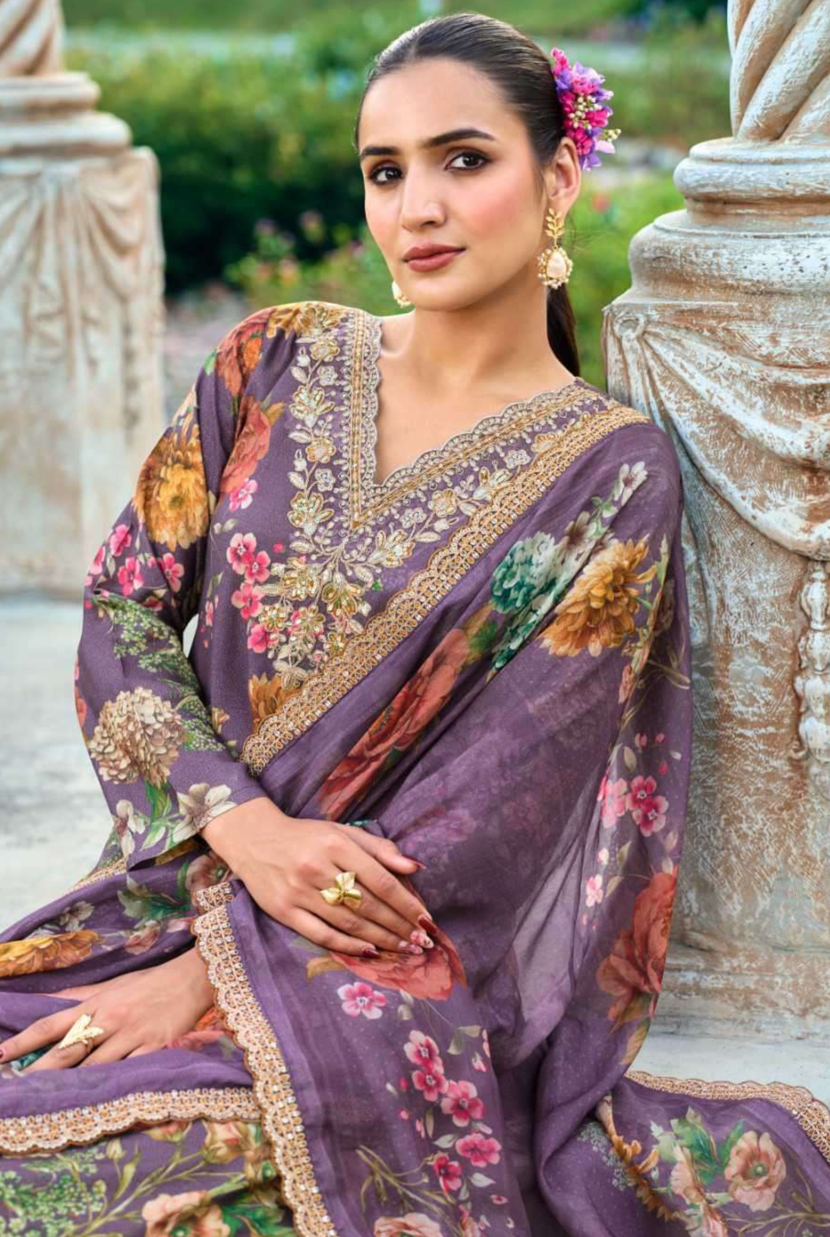 LA ROSE | 3701 - 3704