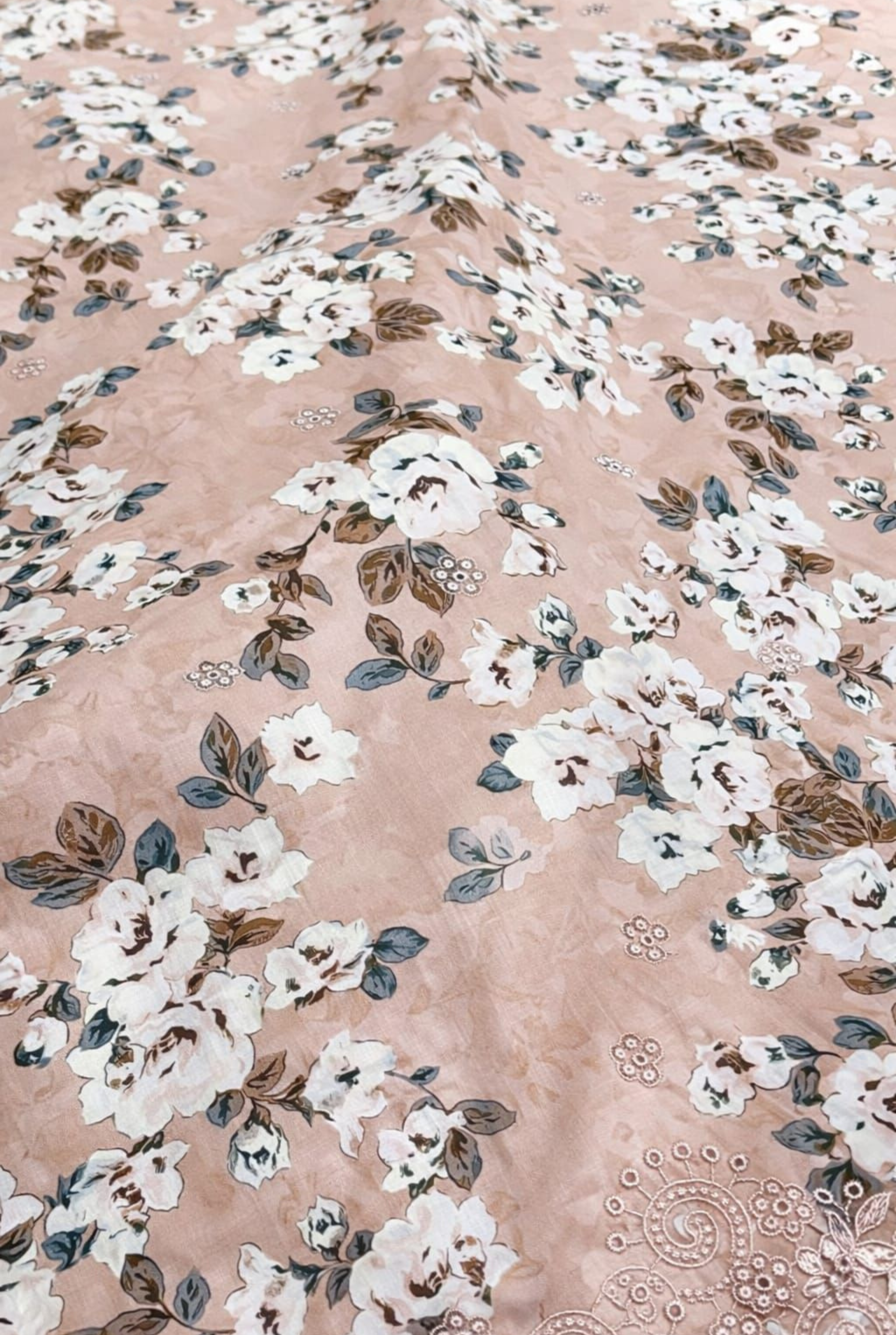 Elegant Floral Embroidered Suit | 6603