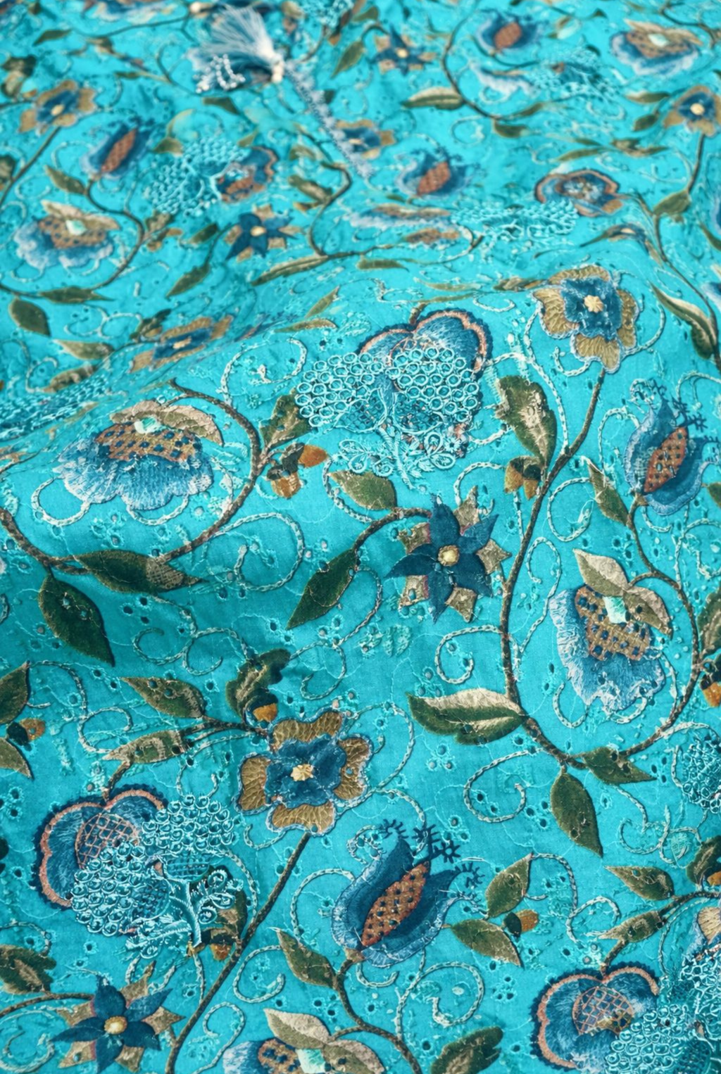 Aqua Flora Chikankari Premium Set