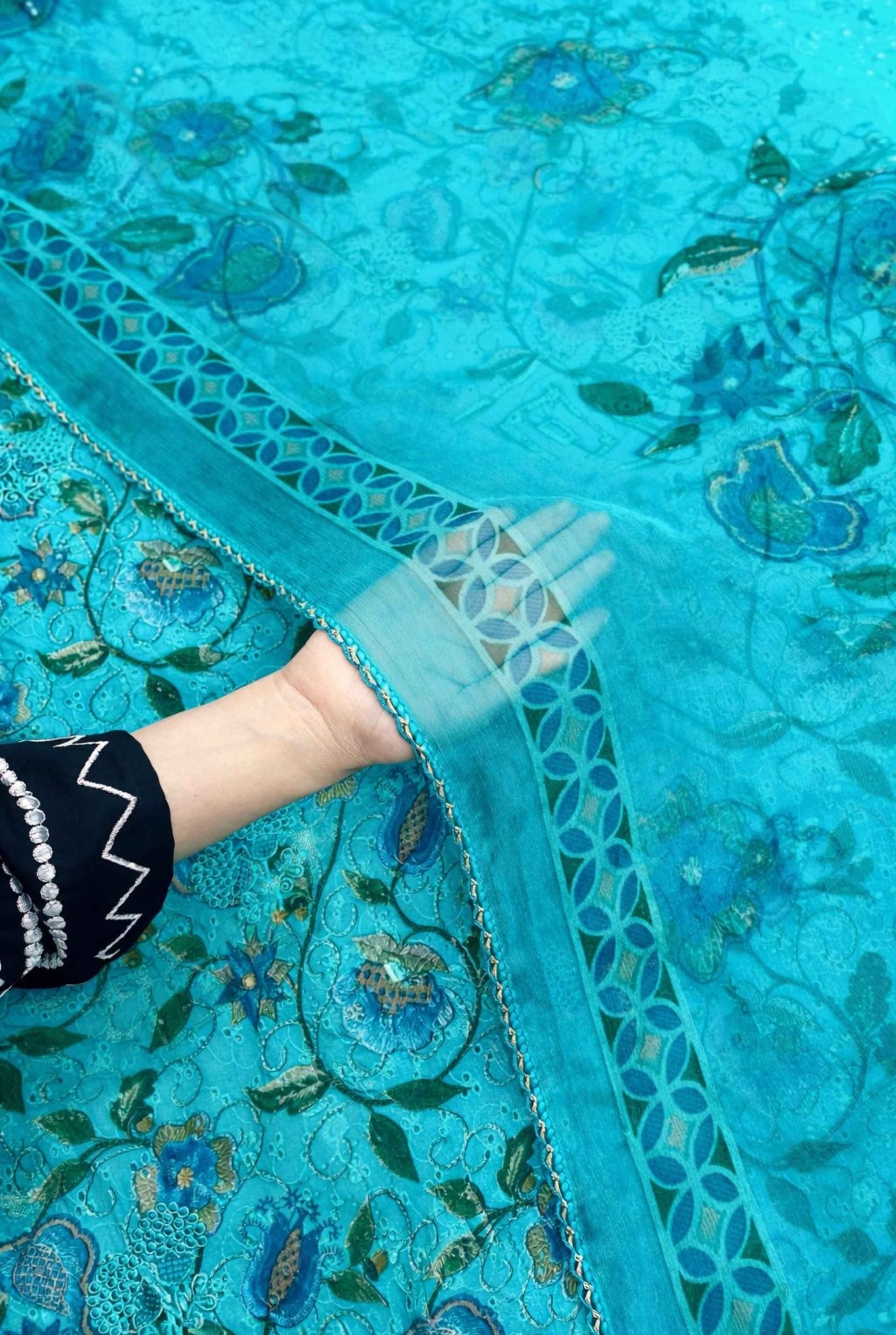 Aqua Flora Chikankari Premium Set | 555