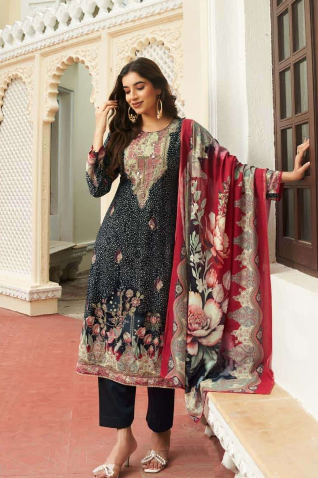 Graceful Muslin Artistry Set