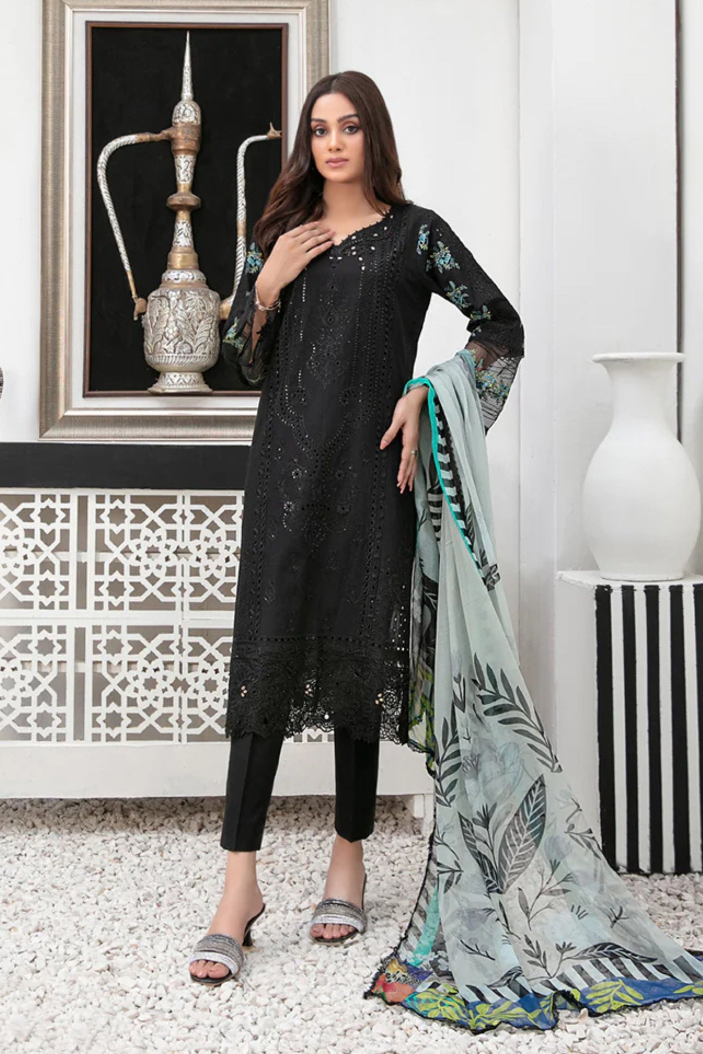 Zarka Embroidered Fancy Collection | D 9123