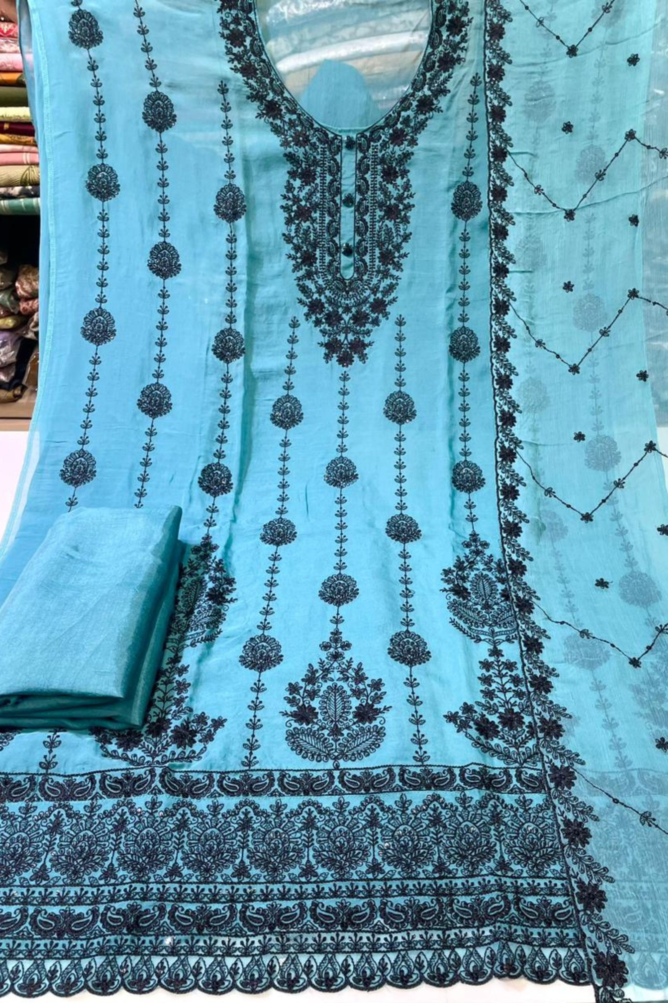 Royal Classic Ethnic Ensemble