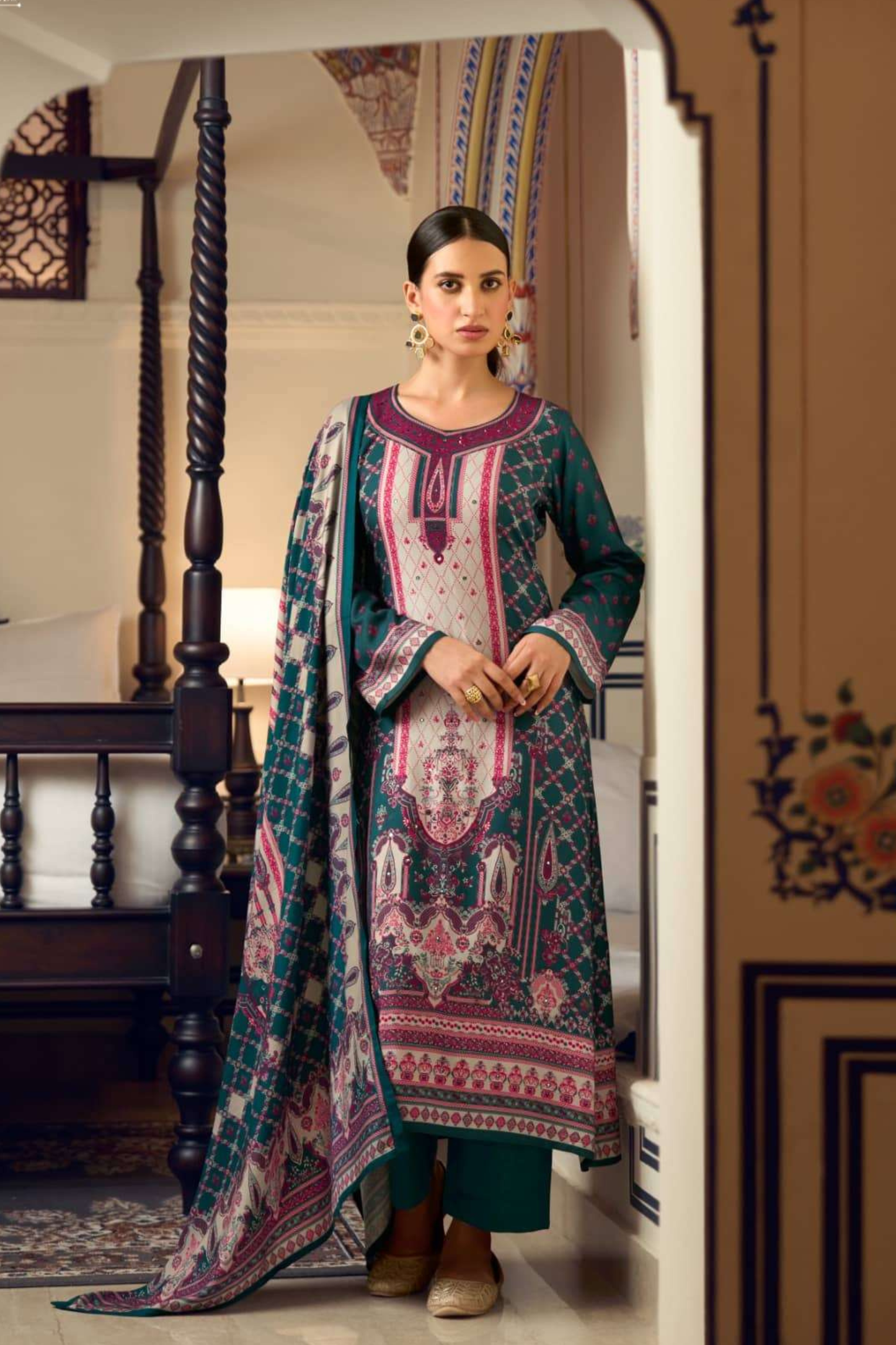 The Classic Pashmina Touch