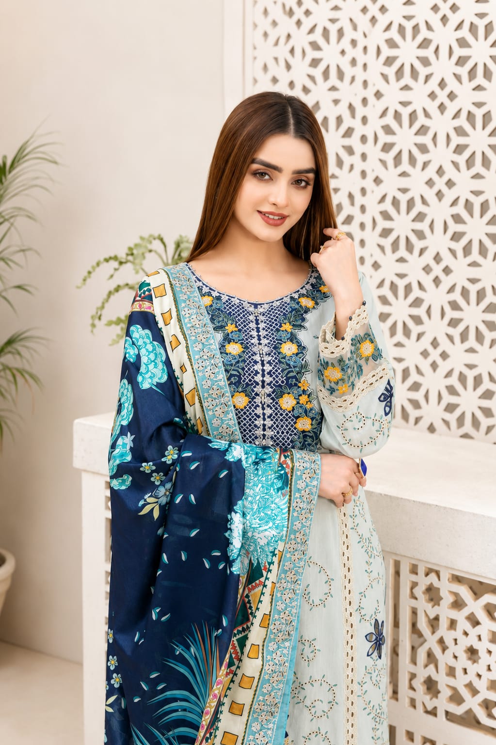 Embroidered Lawn Collection | 7500-7501