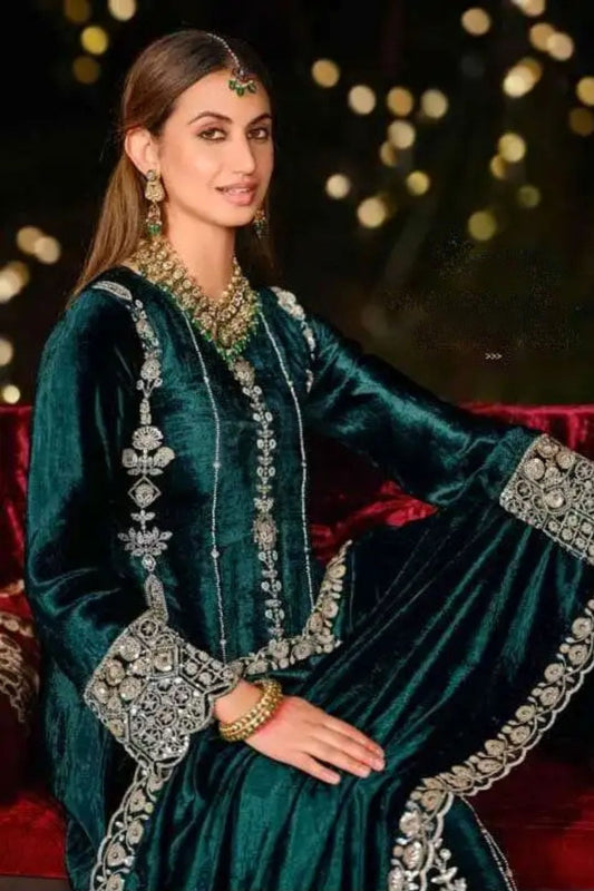 Velvet Radiance Festive Drop |  | 1702