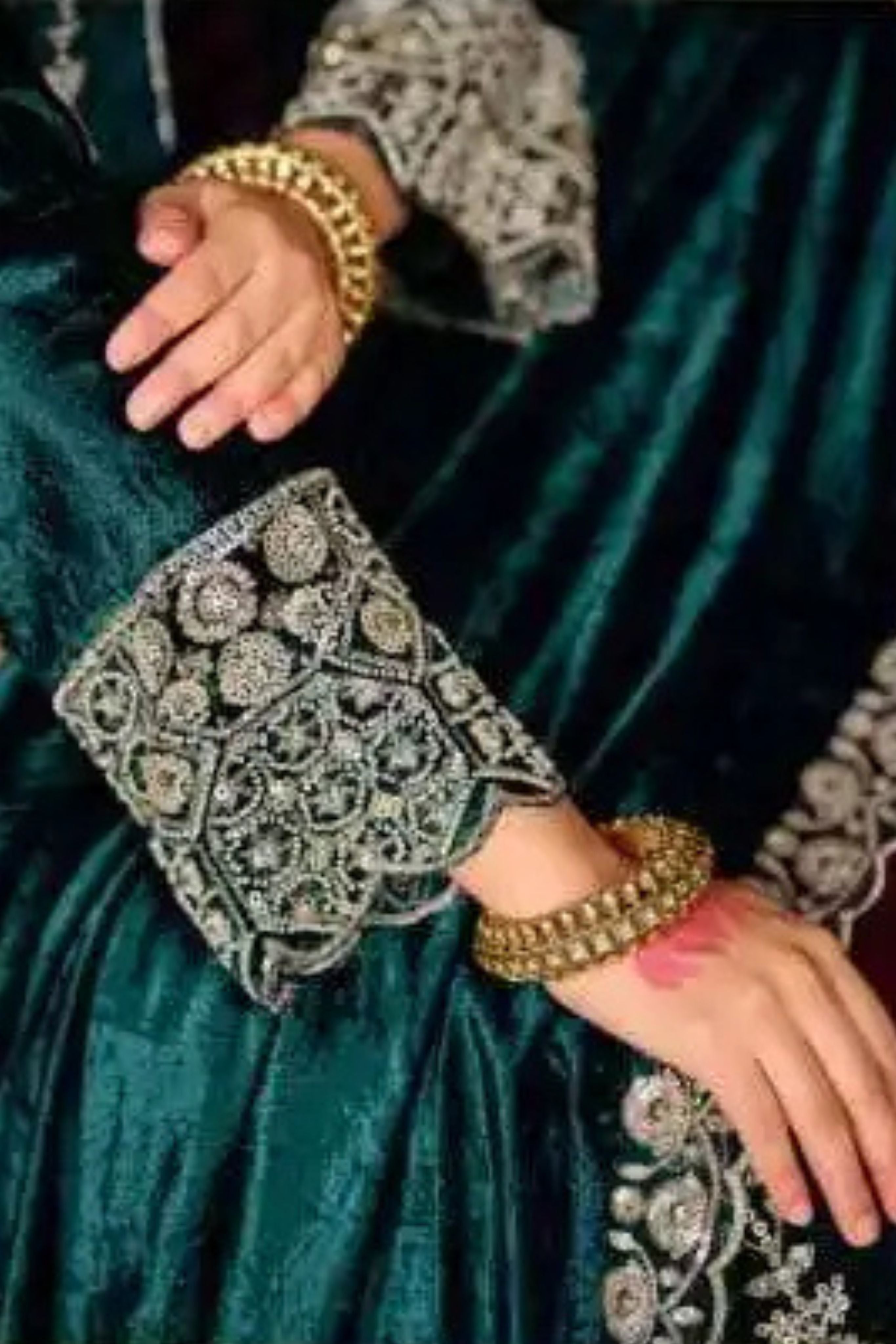 Velvet Radiance Festive Drop |  | 1702