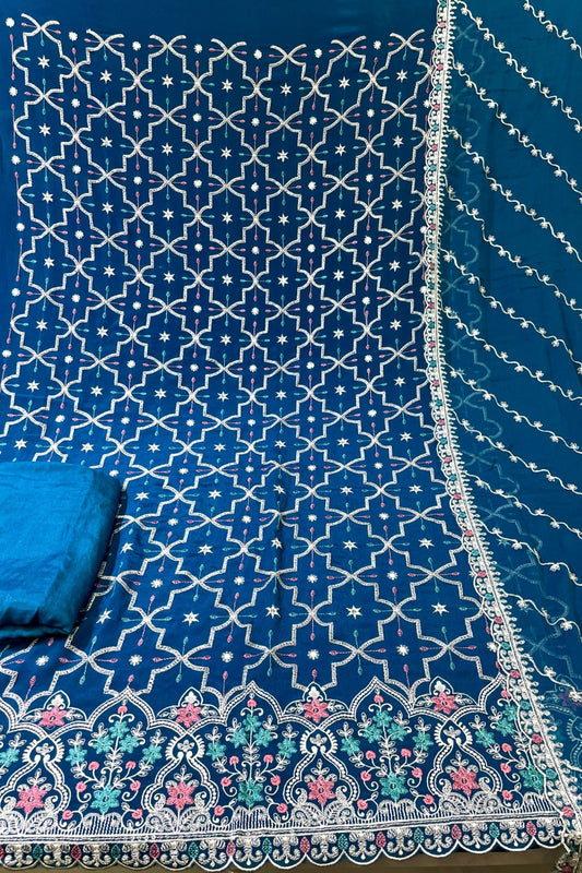 Royal Embroidered Elegance Set