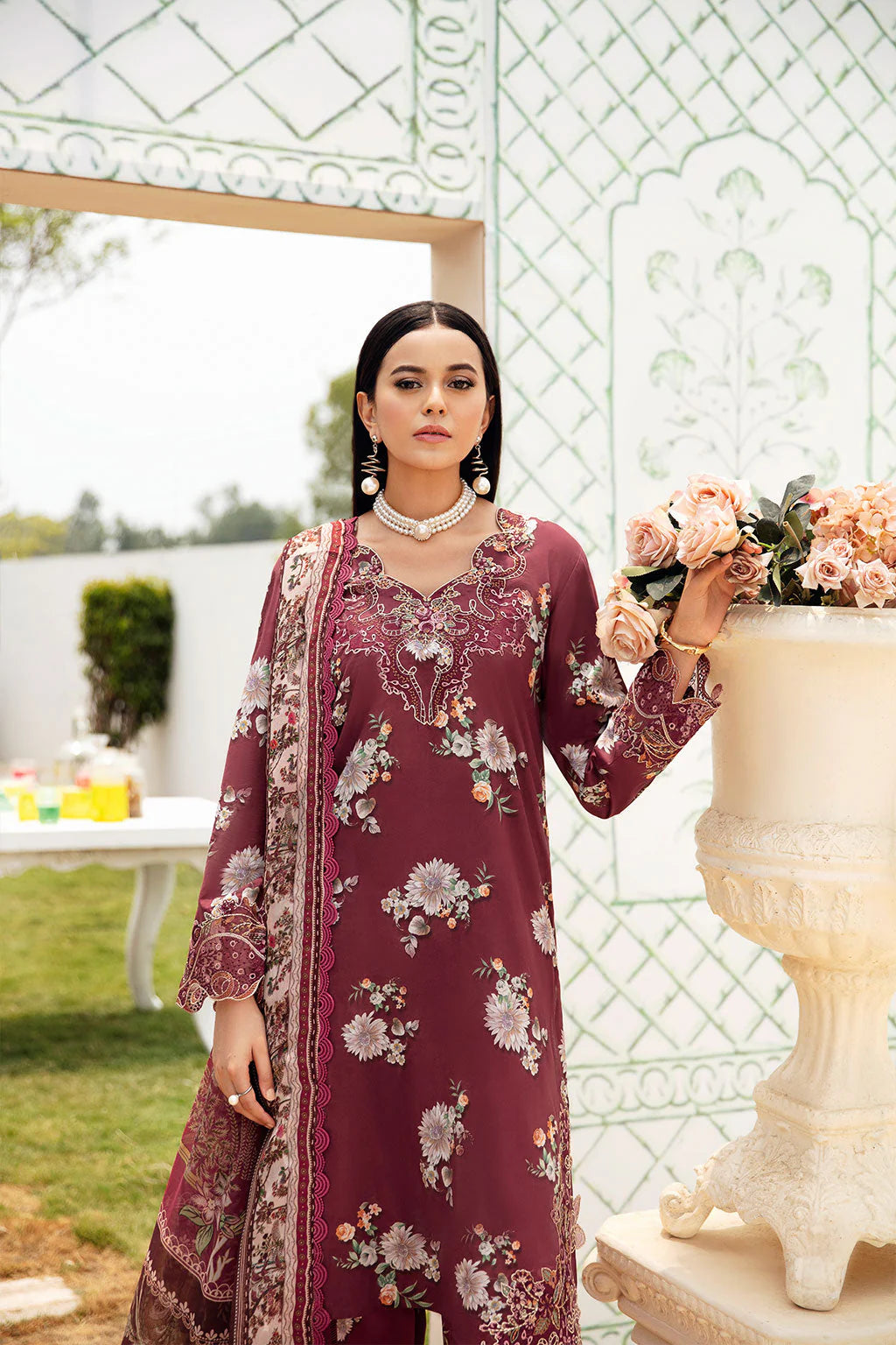 Ramsha Rangrez Luxury Lawn Vol 6 - 2025 - (603)