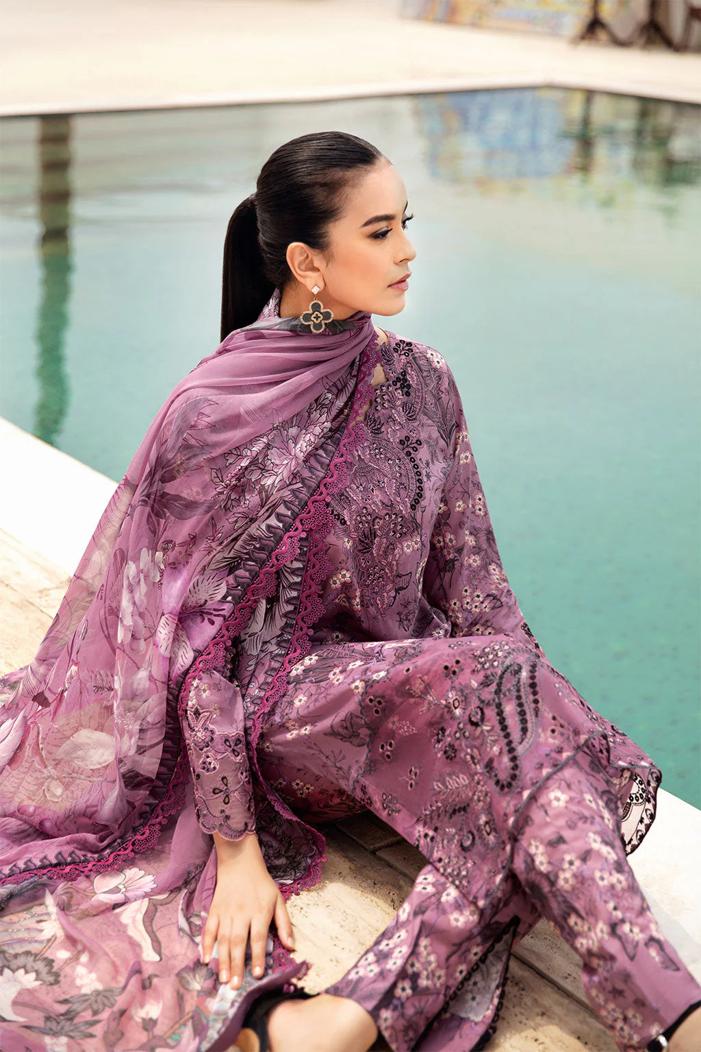 Ramsha Rangrez Luxury Lawn Vol 6 - 2025 - (606)