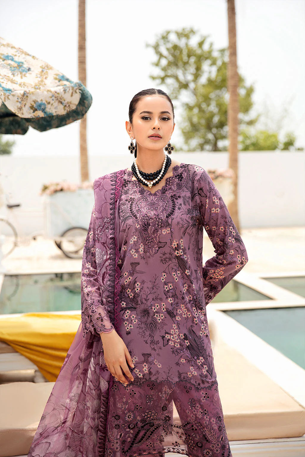 Ramsha Rangrez Luxury Lawn Vol 6 - 2025 - (606)