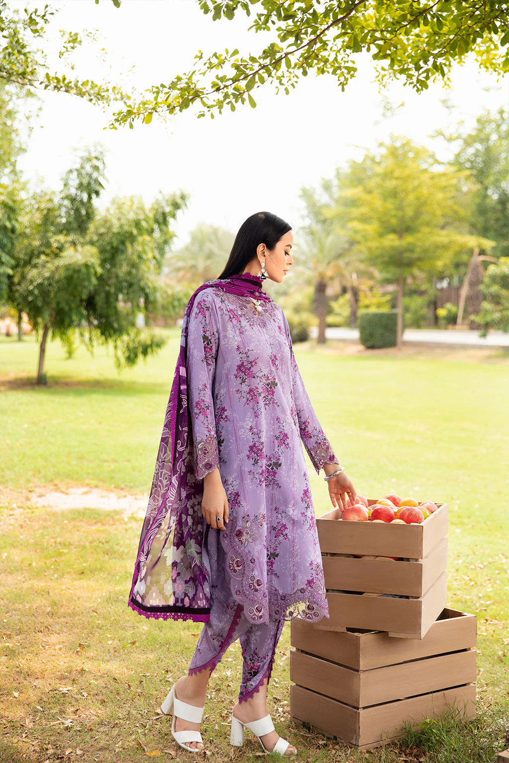 Ramsha Rangrez Luxury Lawn Vol 6 - 2025 - (609)