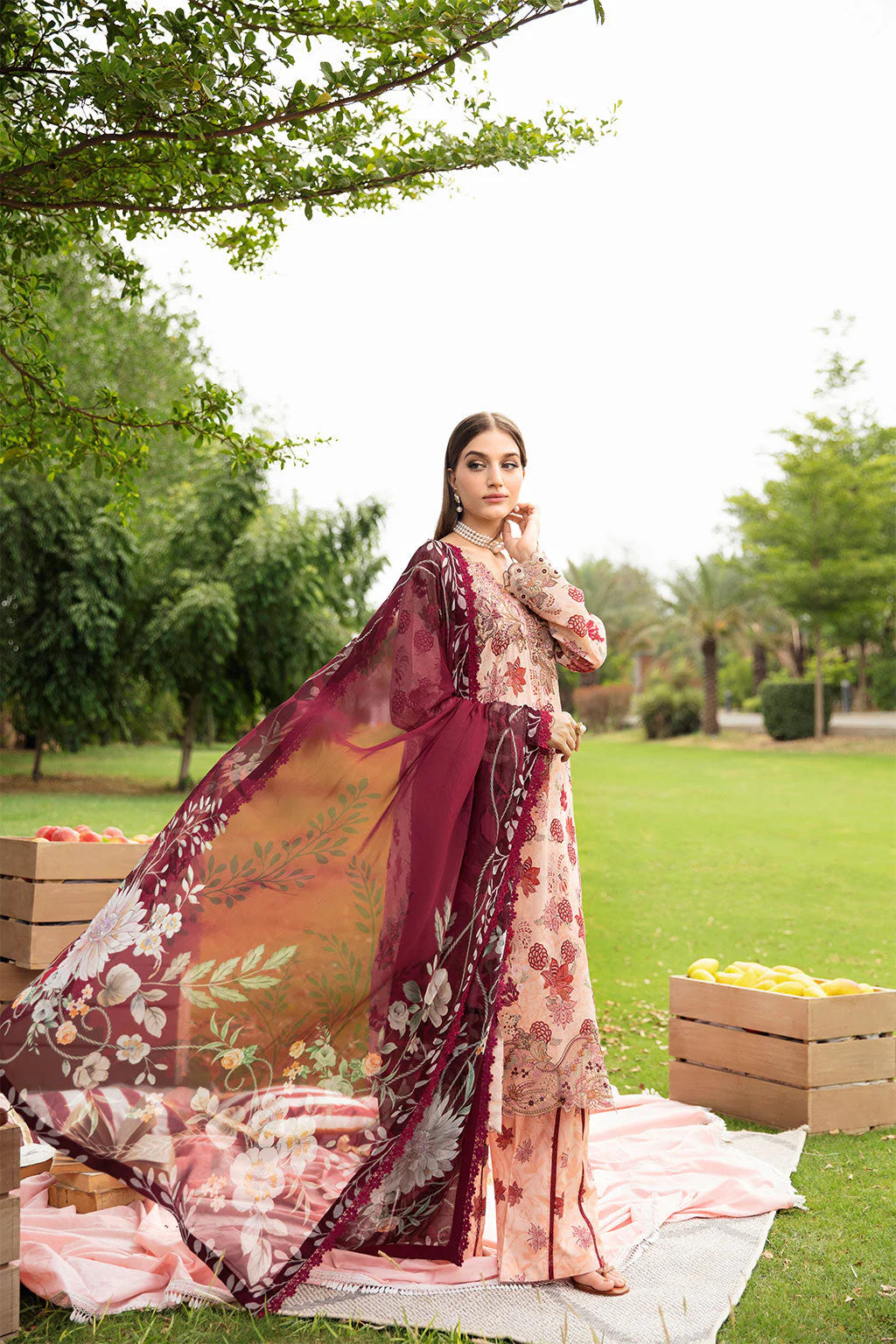 Ramsha Rangrez Luxury Lawn Vol 6 - 2025 - (605)