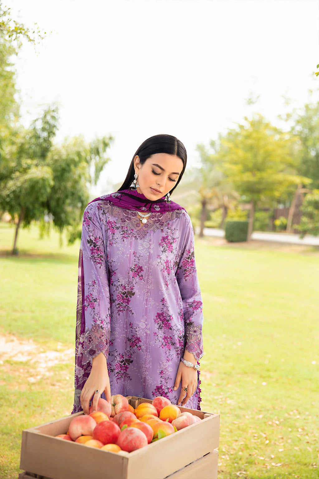 Ramsha Rangrez Luxury Lawn Vol 6 - 2025 - (609)