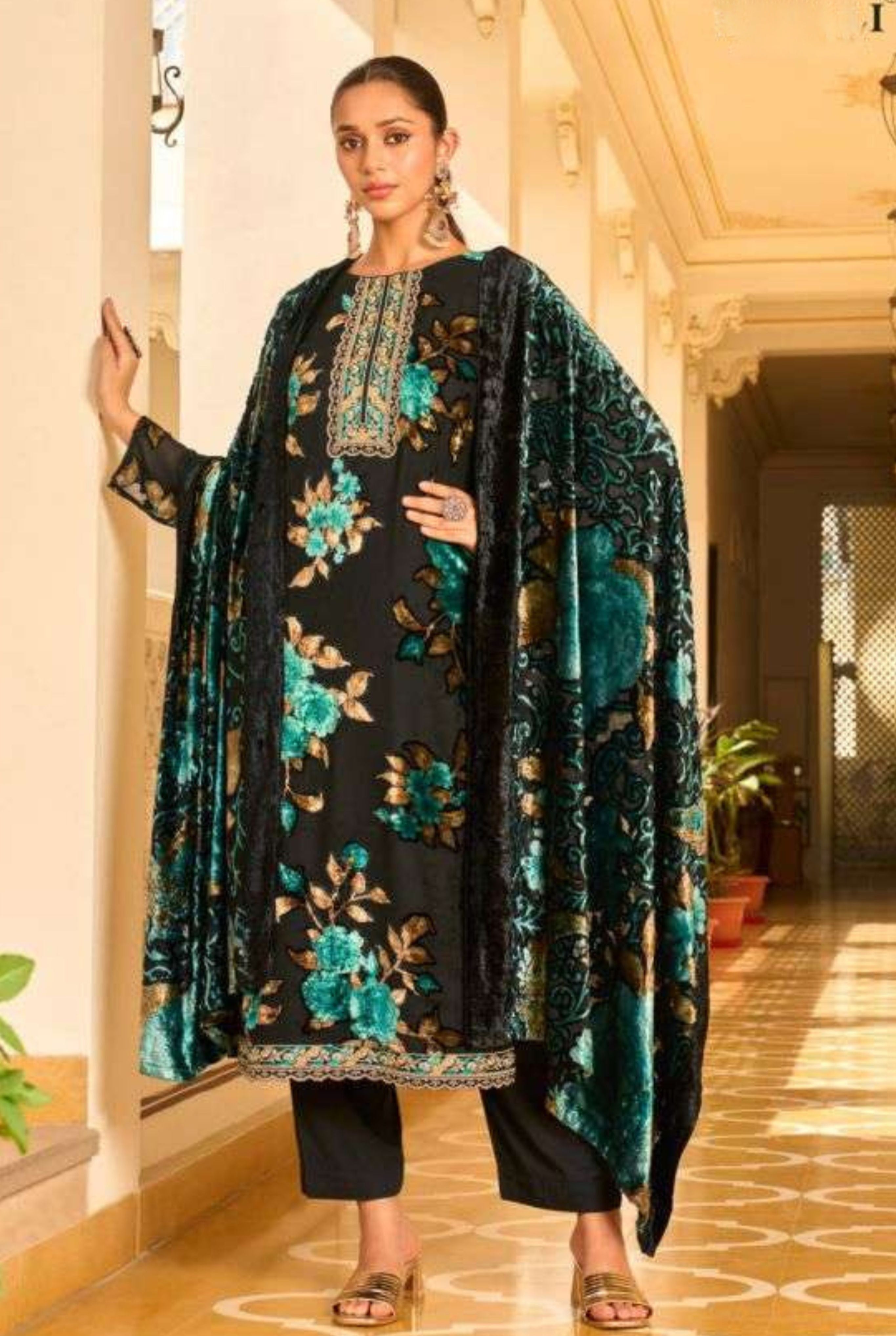 Velvet Designer Set | 302