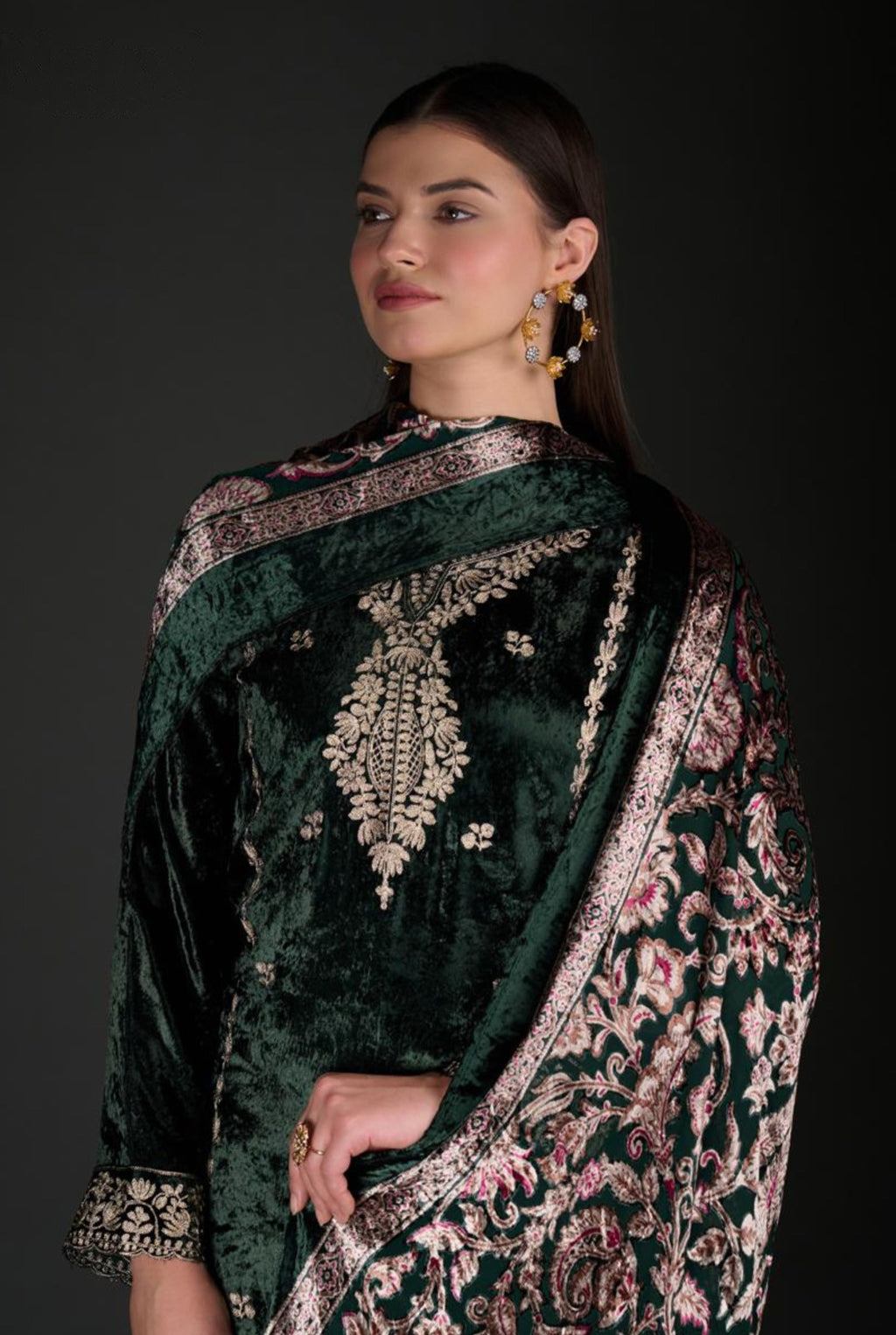 𝗥𝗼𝘆𝗮𝗹 𝗩𝗲𝗹𝘃𝗲𝘁 𝗣𝗲𝗿𝗳𝗲𝗰𝘁𝗶𝗼𝗻 | 𝗔-𝟭𝟭𝟴𝟳