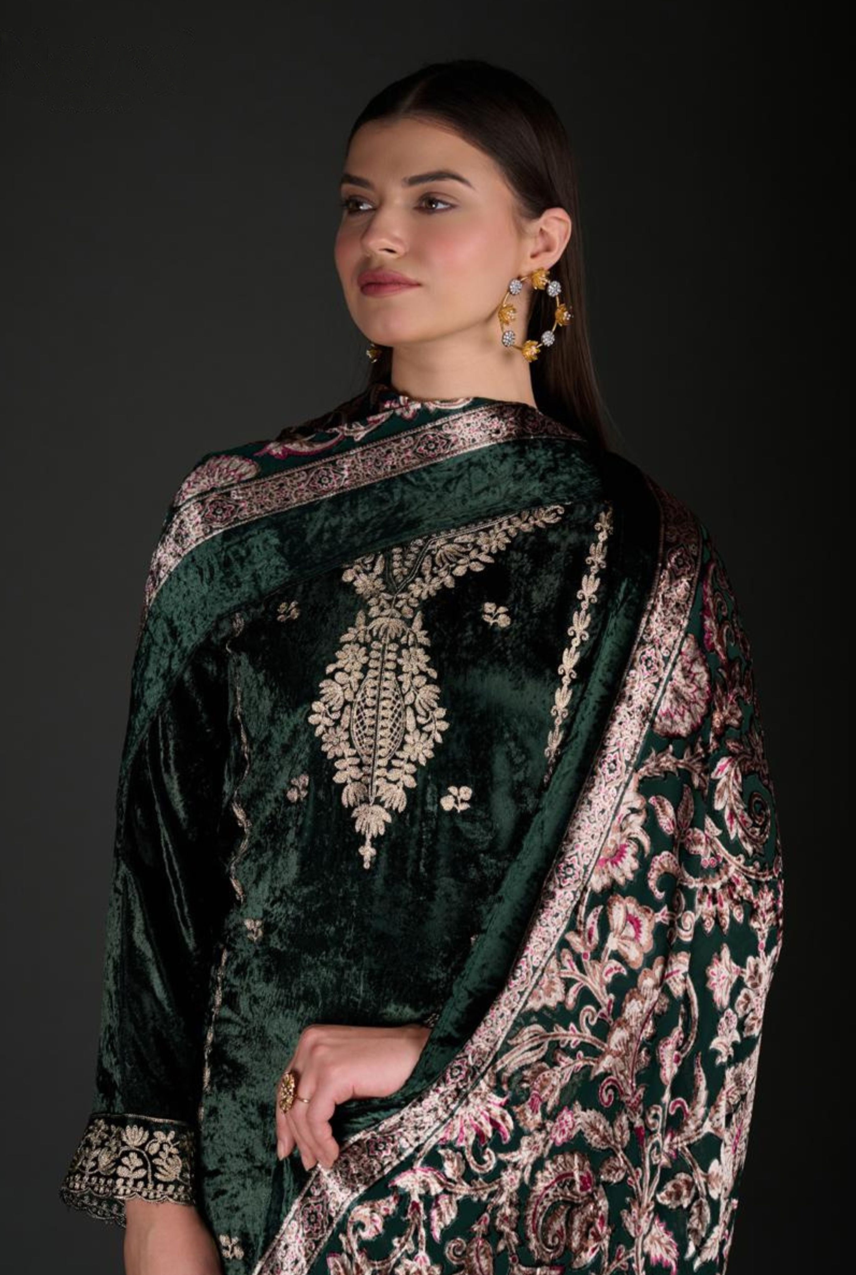 𝗥𝗼𝘆𝗮𝗹 𝗩𝗲𝗹𝘃𝗲𝘁 𝗣𝗲𝗿𝗳𝗲𝗰𝘁𝗶𝗼𝗻 | 𝗔-𝟭𝟭𝟴𝟳